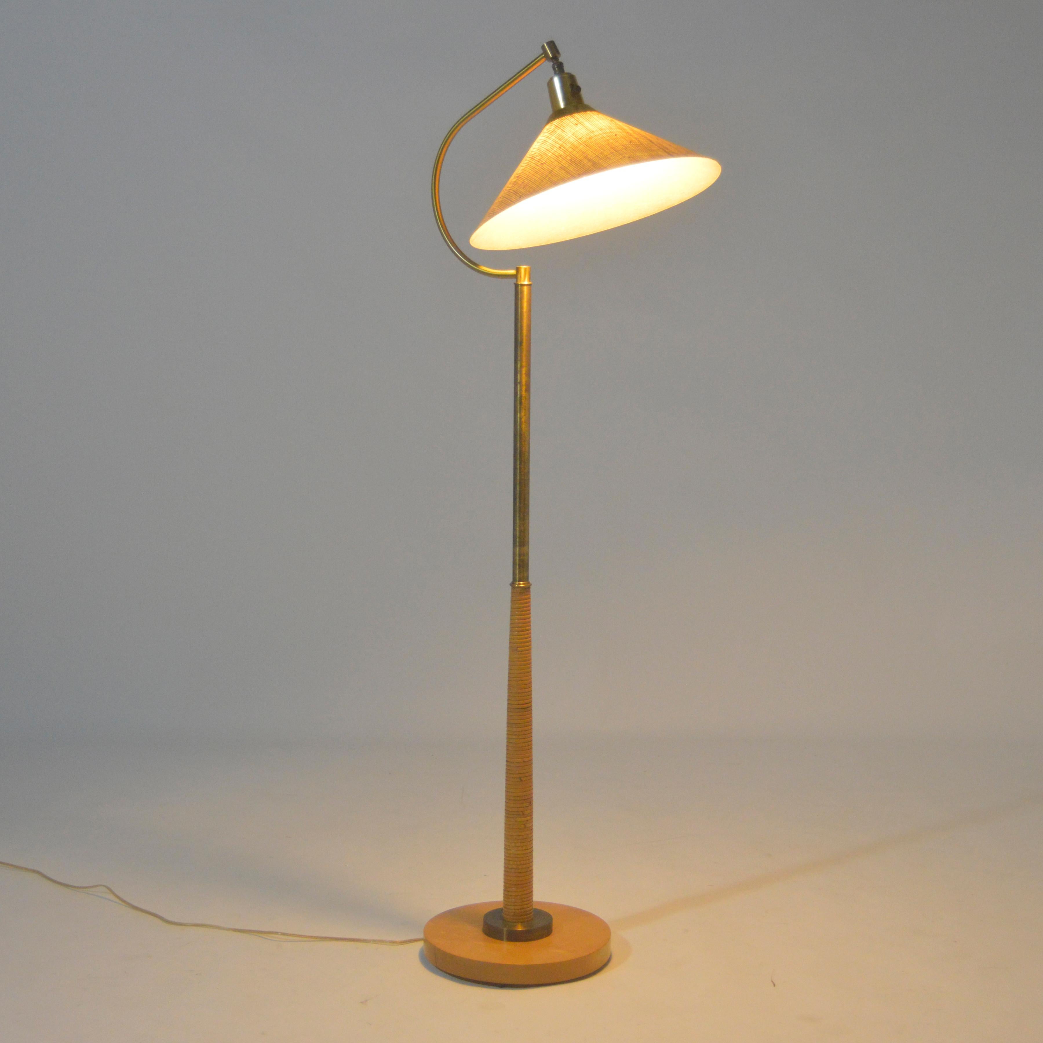 1950s Floor Lamp in Brass and Cane 1