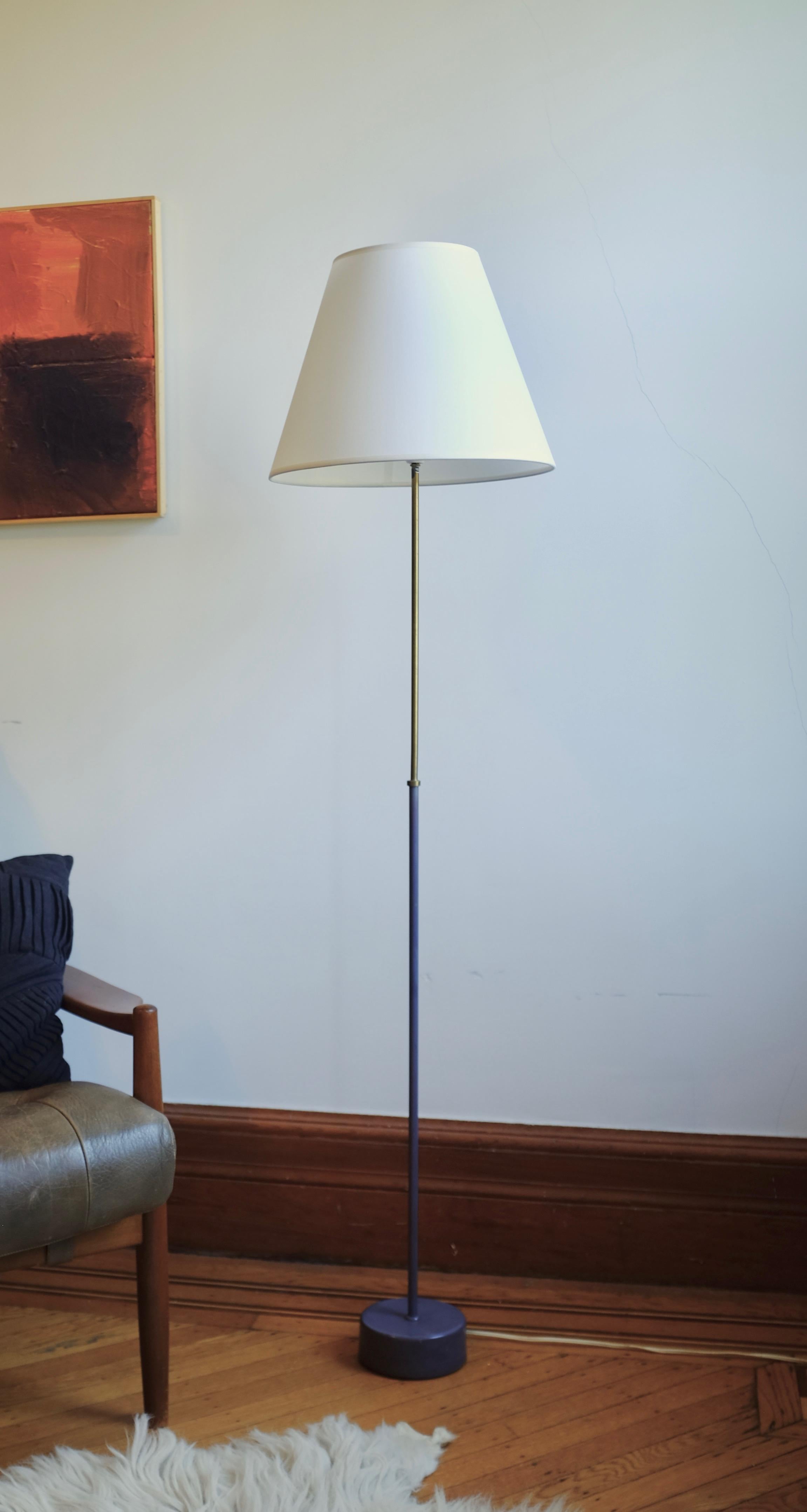 Milieu du XXe siècle Lampadaire des années 1950, modèle S-1871 par Hans-Agne Jakobsson en vente