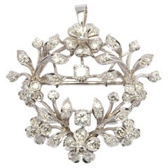 Vintage 1950s Floral diamonds and gold pendant brooch