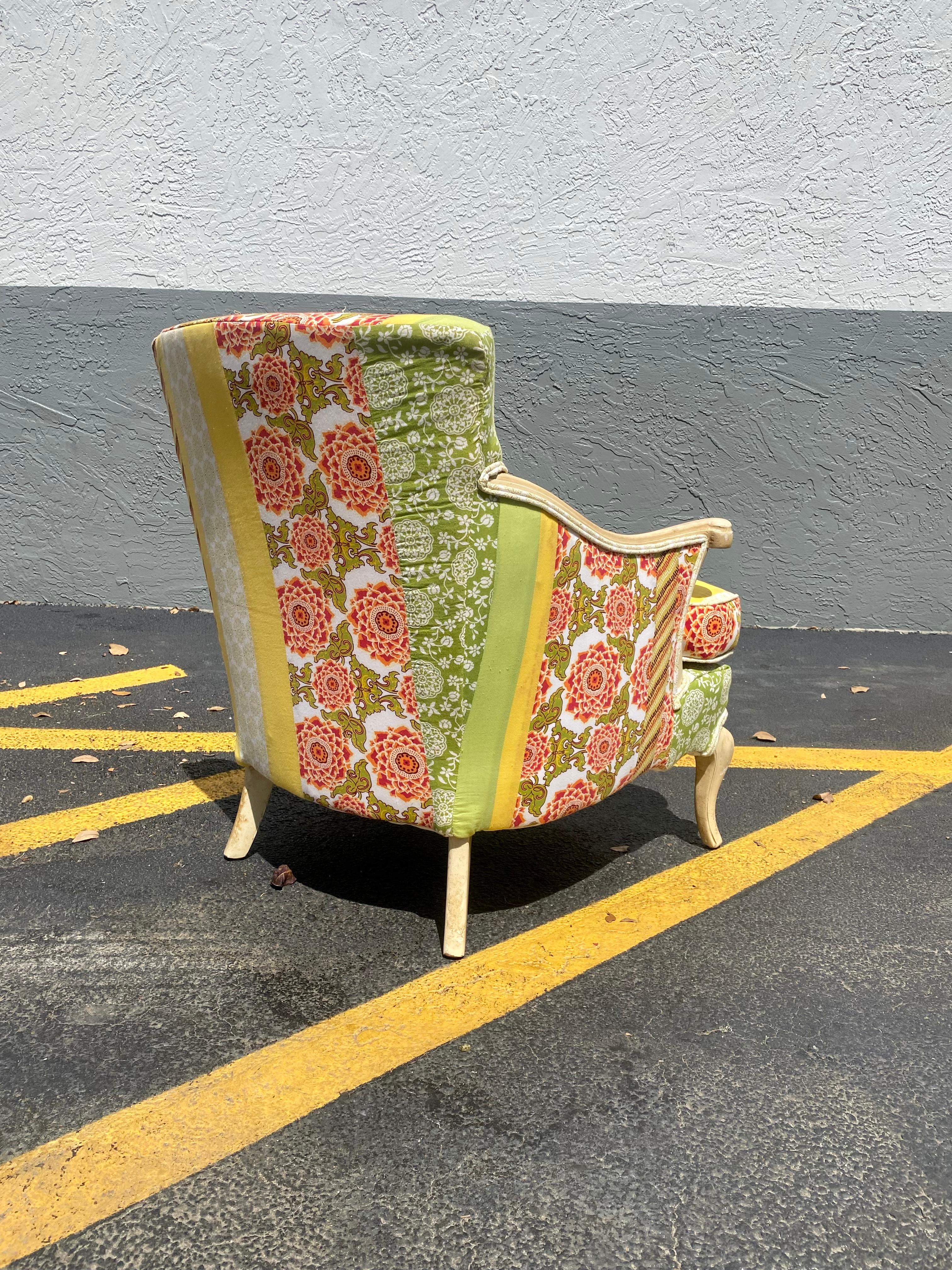 Chaise française des années 1950 en patchwork floral coloré   en vente 1