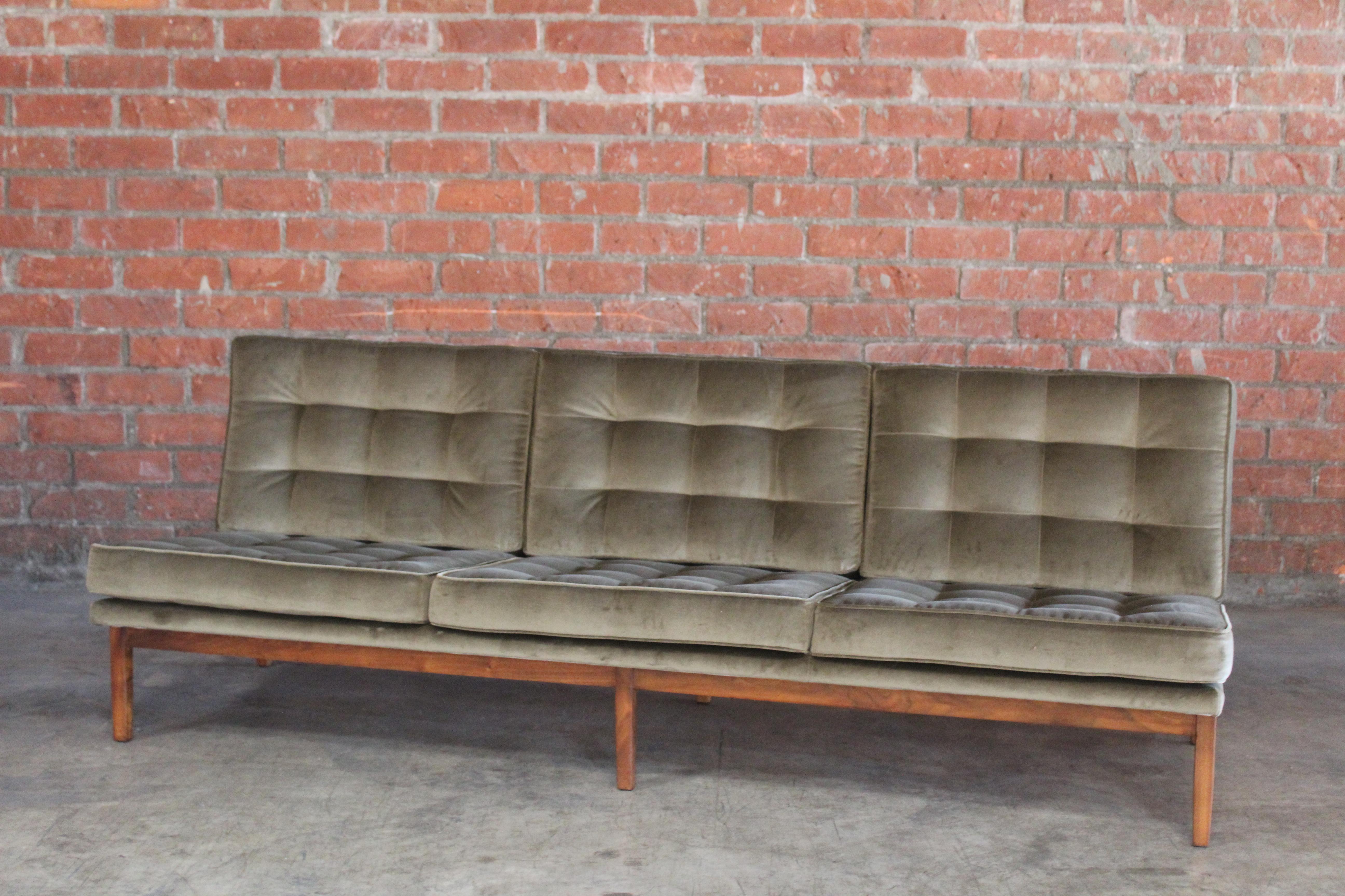 1950s Florence Knoll Armless Sofa in Velvet In Good Condition In Los Angeles, CA