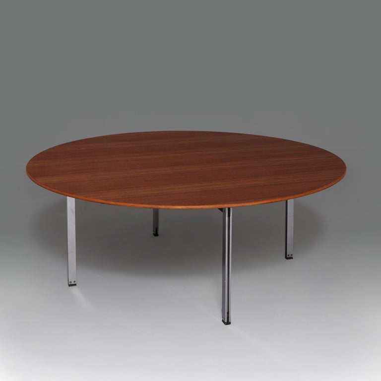 American 1950s Florence Knoll Coffee Table in Walnut and Chrome Steel For Sale
