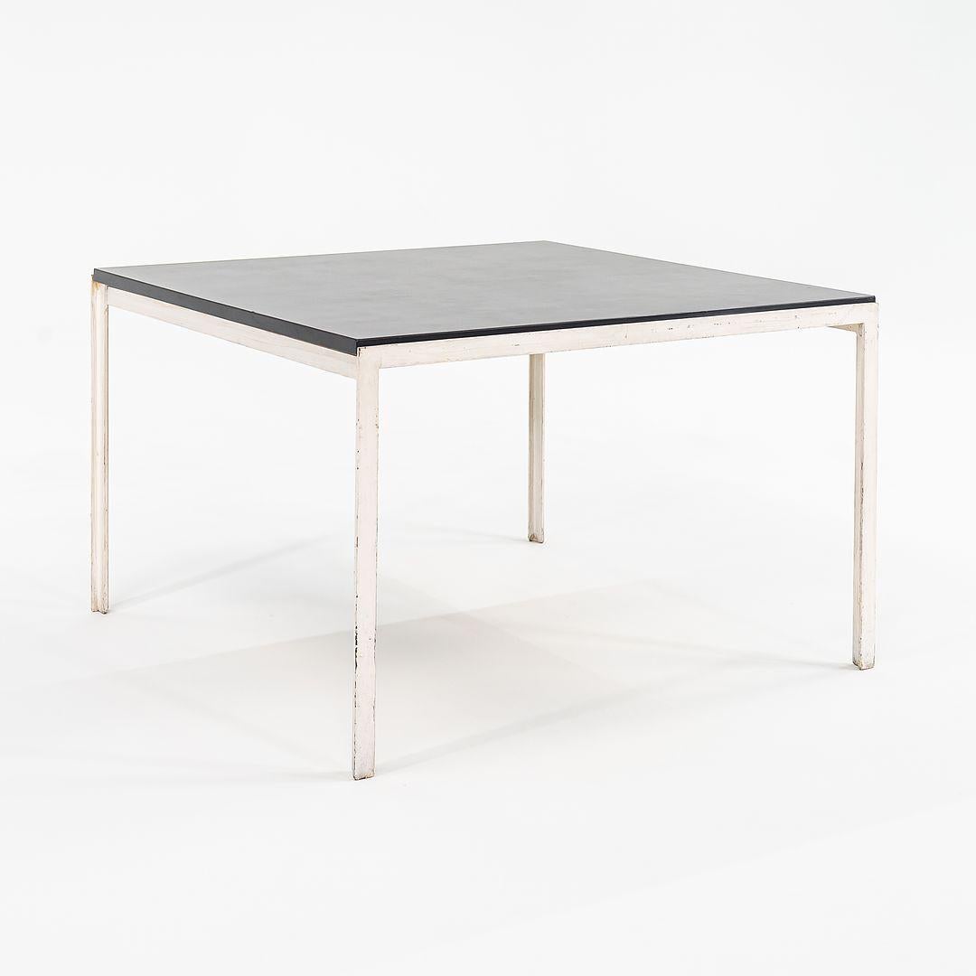 Florence Knoll T Angle Couchtisch / Beistelltisch mit Laminatplatte, 1950er Jahre (amerikanisch) im Angebot