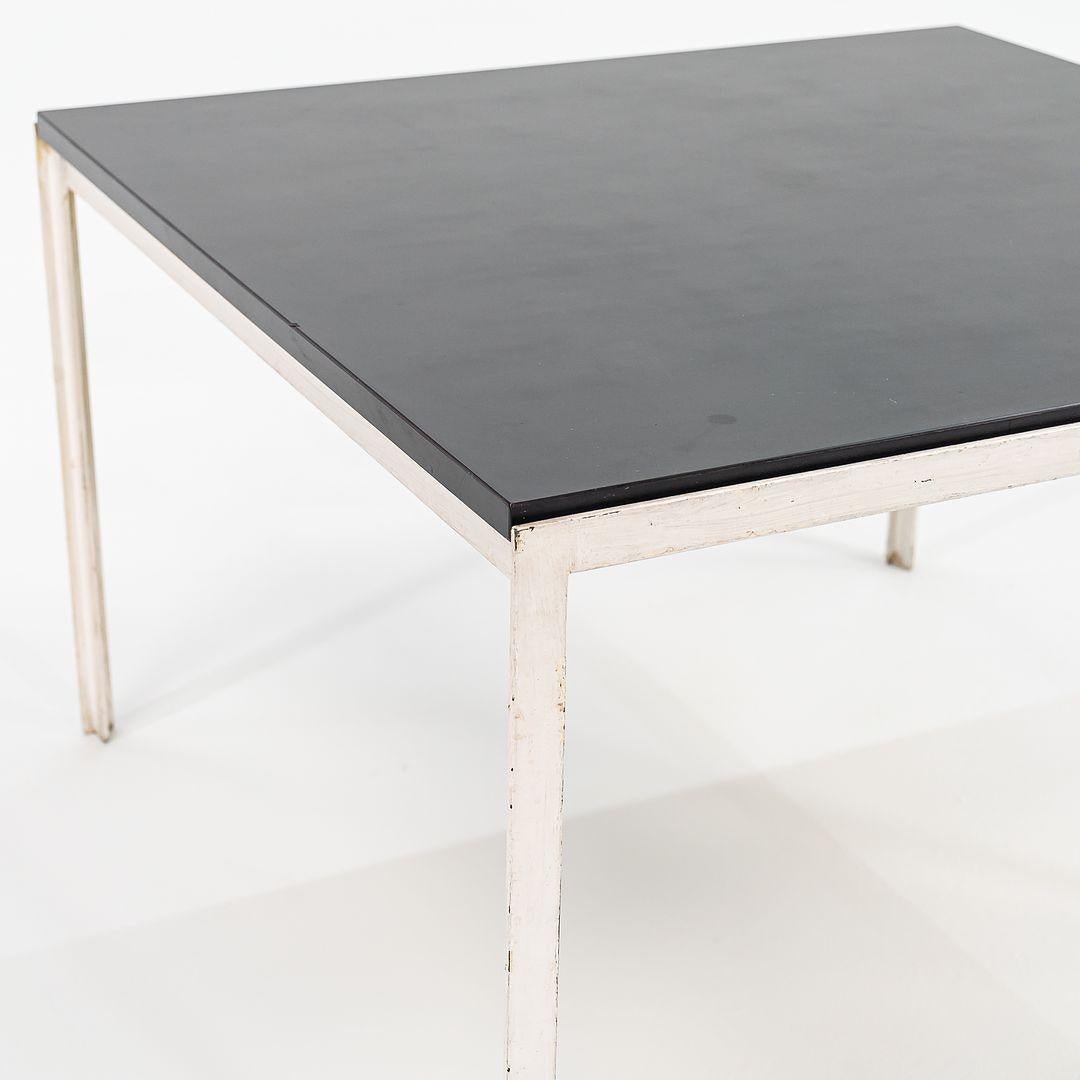 Florence Knoll T Angle Couchtisch / Beistelltisch mit Laminatplatte, 1950er Jahre im Angebot 1