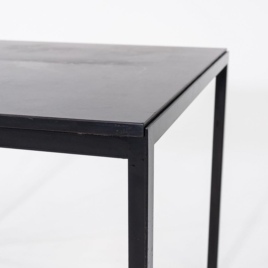 Table de salle à manger carrée à angle droit des années 1950 Florence Knoll avec plateau en stratifié/formica noir en vente 2