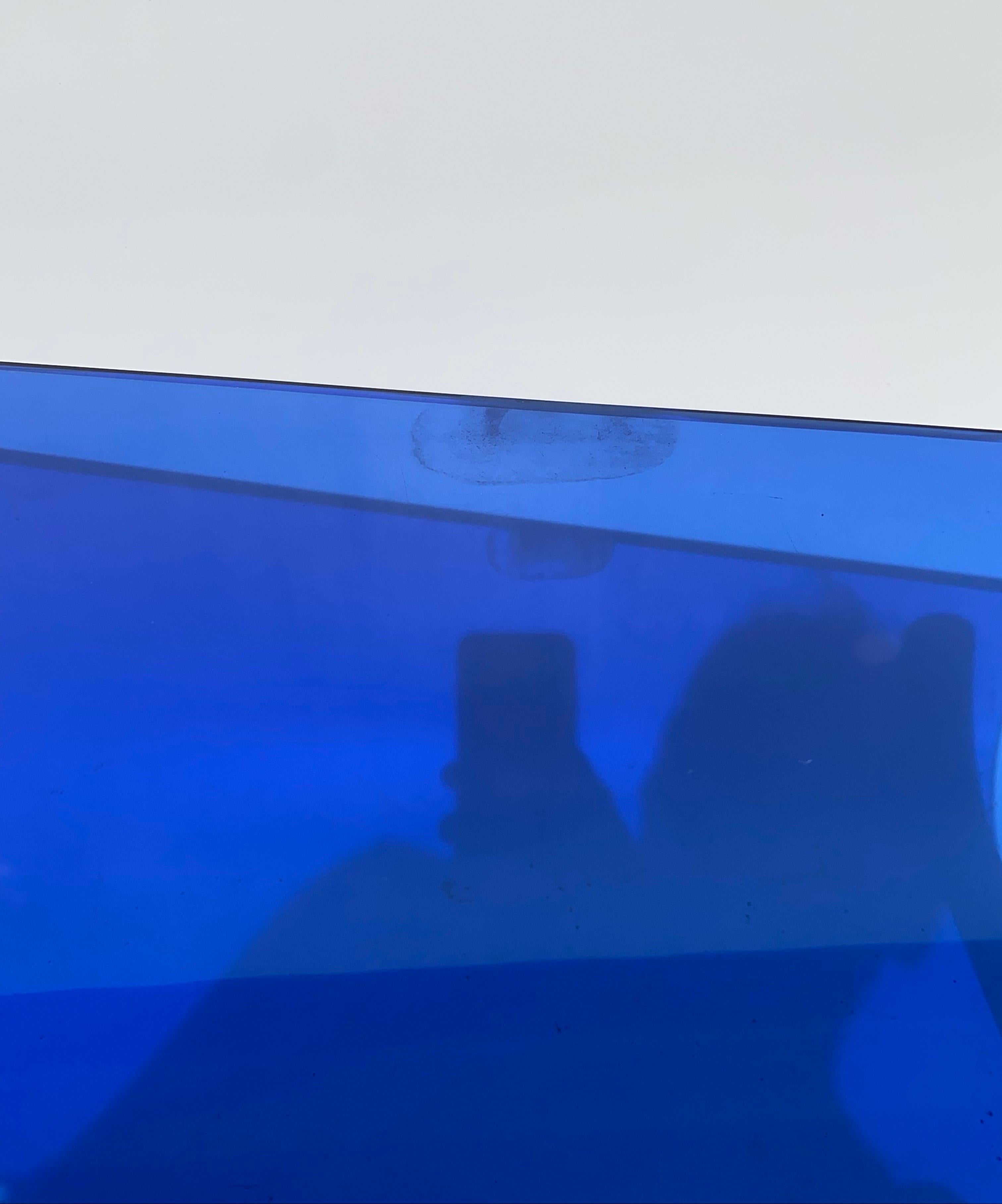 1950s Fontana Arte Blau Glas Rechteckig Couchtisch Stahl Chrom Sofa Italienisch im Angebot 7