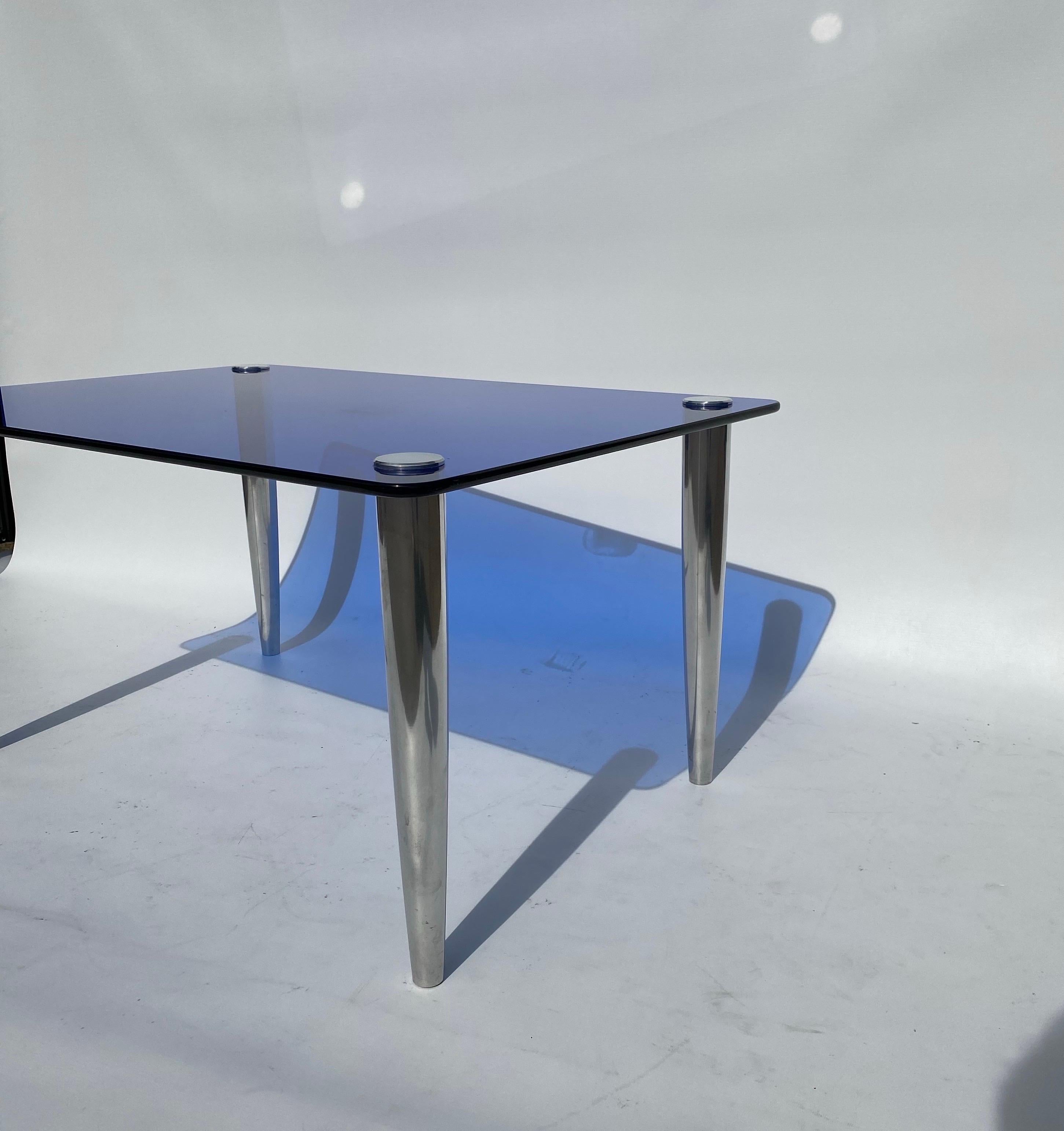 1950s Fontana Arte Blau Glas Rechteckig Couchtisch Stahl Chrom Sofa Italienisch im Angebot 2