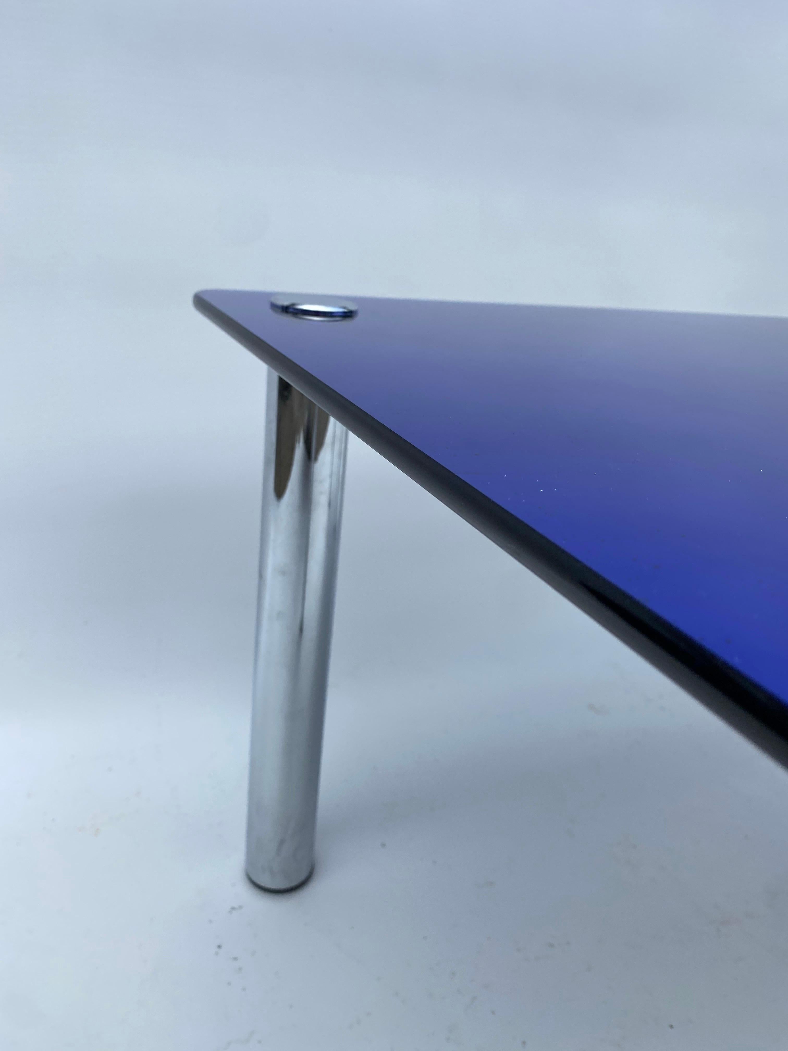 1950 Fontana Arte Specchio blu Tavolino rettangolare Divano cromato Italiano in vendita 6