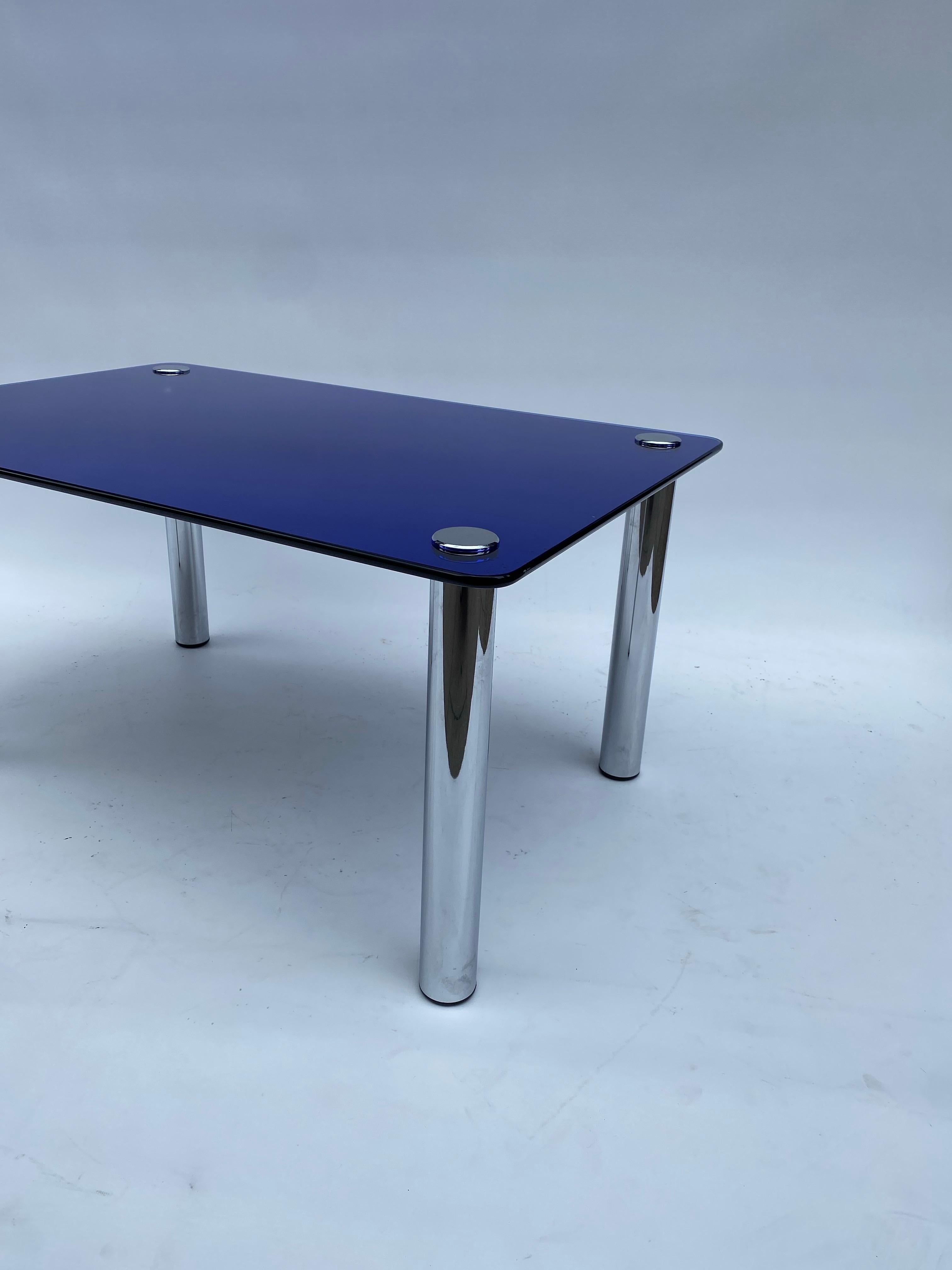 1950 Fontana Arte Specchio blu Tavolino rettangolare Divano cromato Italiano in vendita 7