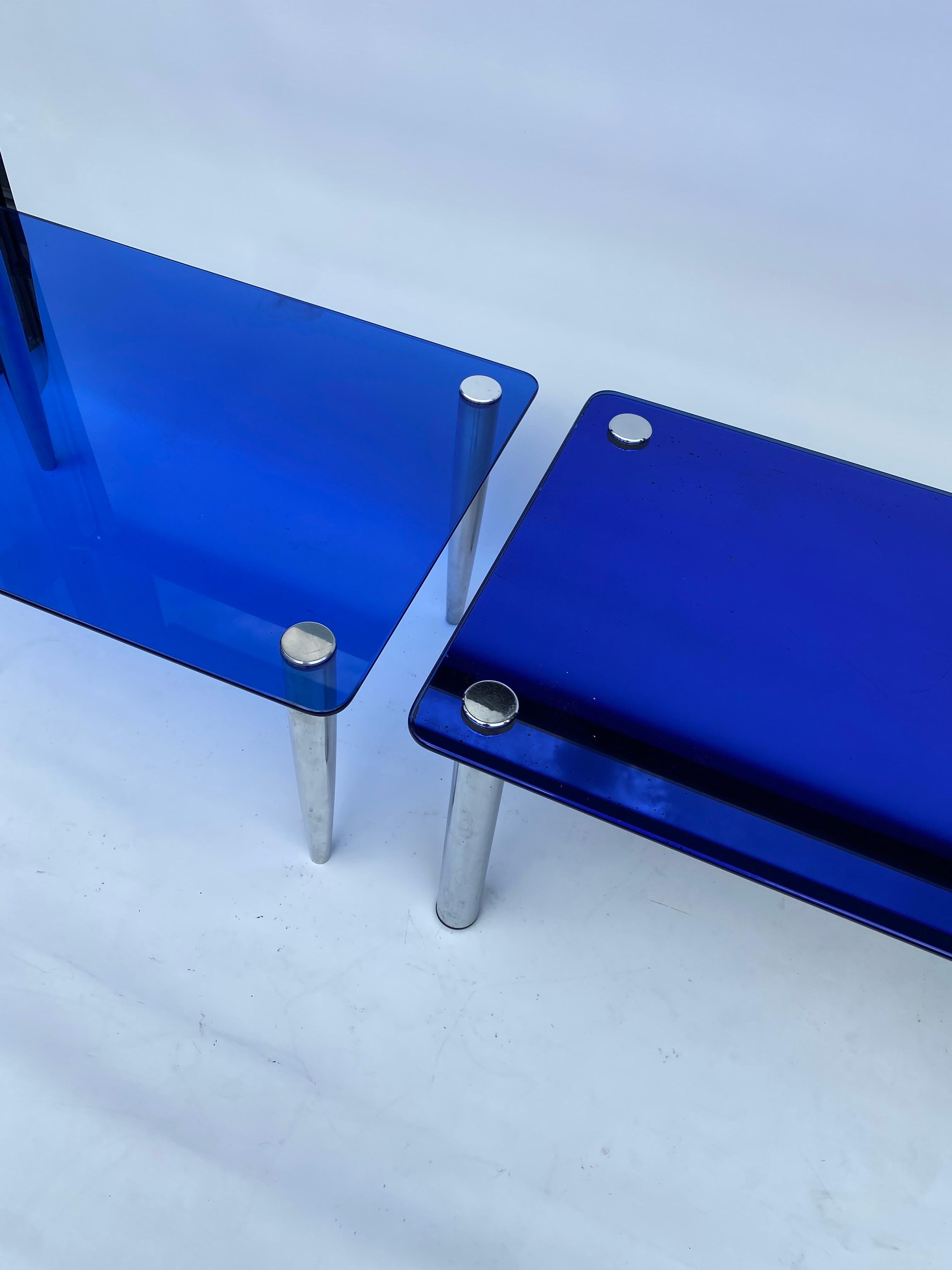 1950 Fontana Arte Specchio blu Tavolino rettangolare Divano cromato Italiano in vendita 13