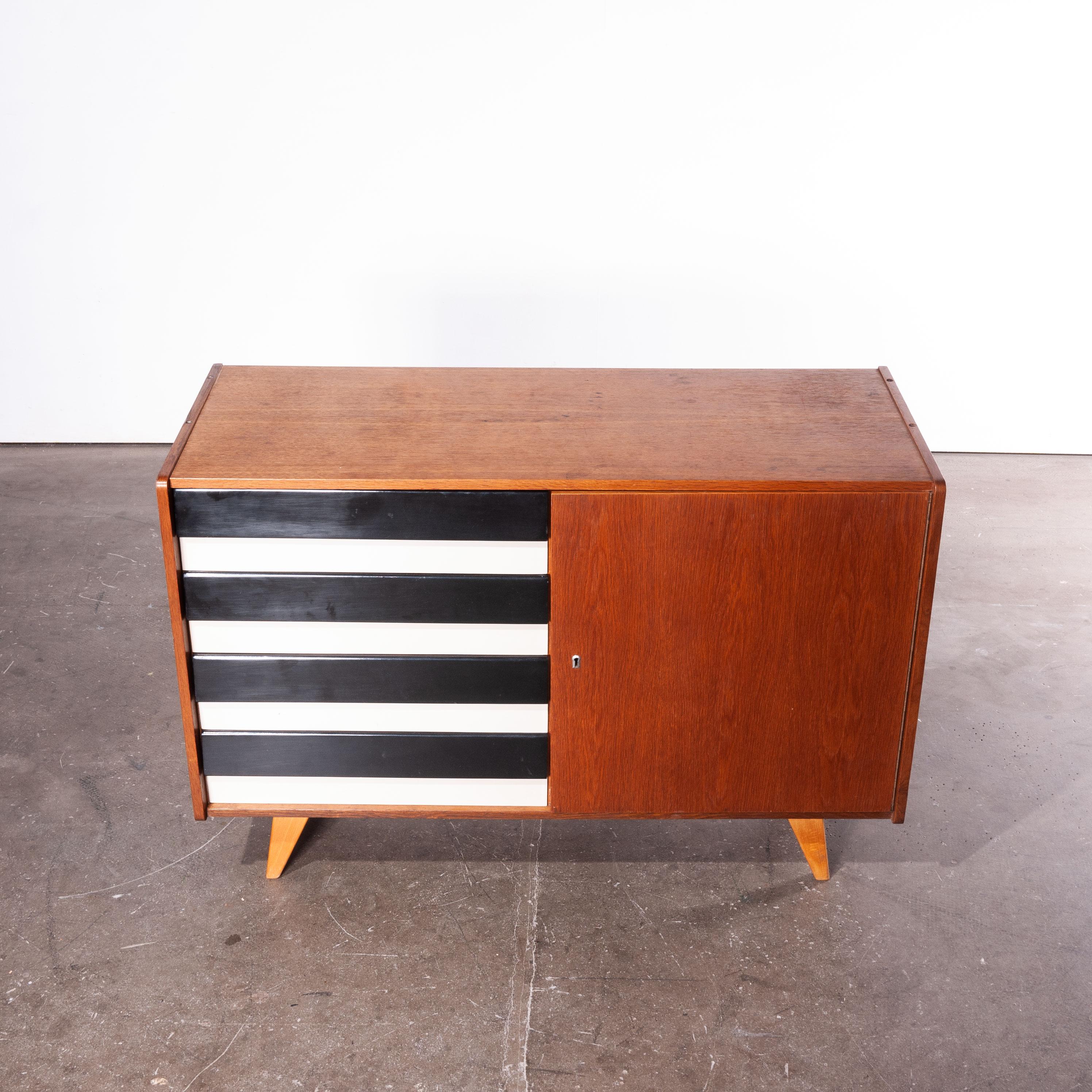 Model U-458, 1950s vintage four drawer Oak chest of drawers and cabinet by Jiri Jiroutek for Interieur Praha. These chest of drawers/cabinets by Praha are increasingly popular due to their practical size and number of drawers and this piece is a