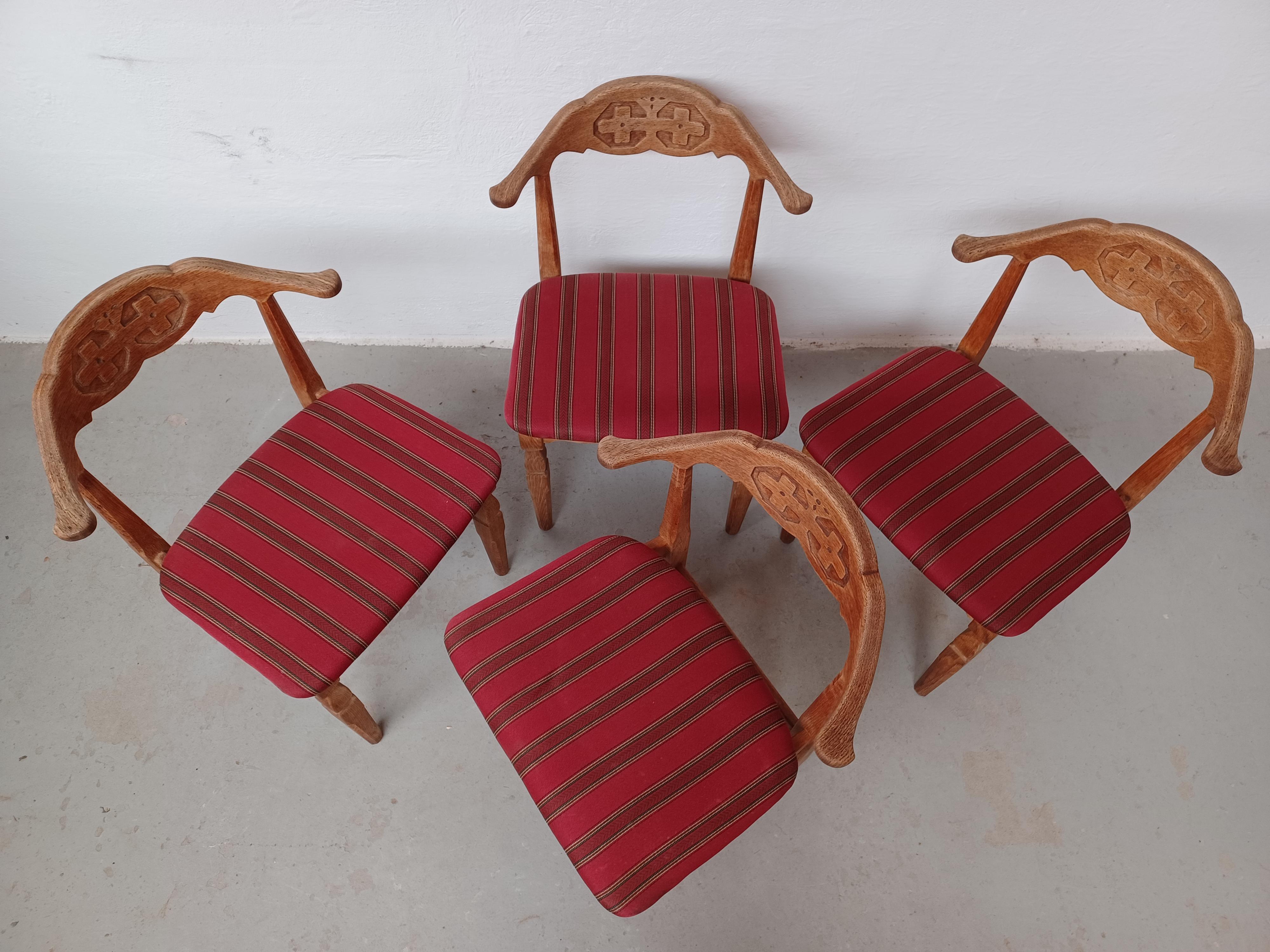 1950s Four Original Danish Henning Kjærnulf Brutalist Dining Chairs in Oak In Good Condition For Sale In Knebel, DK