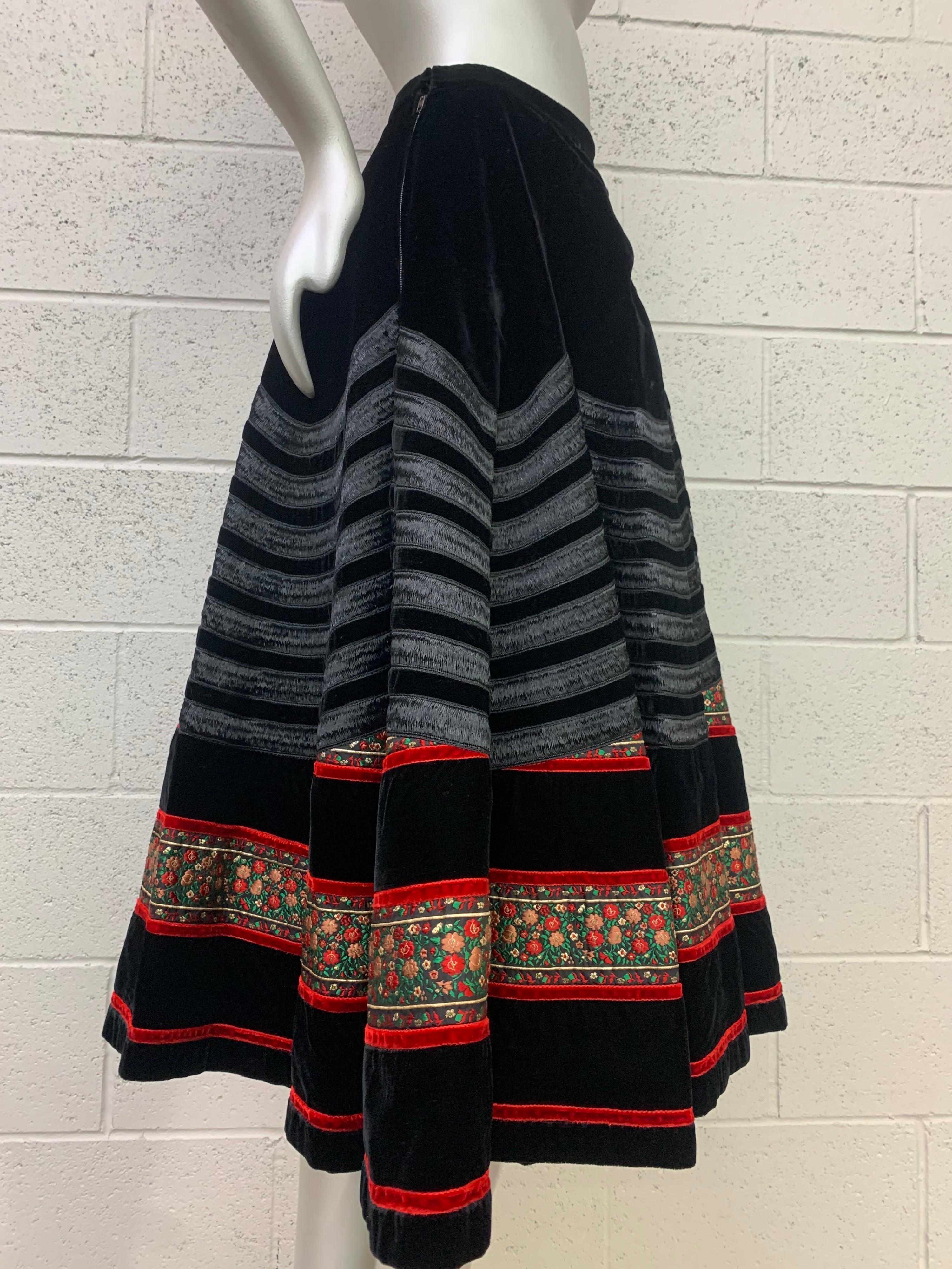 1950s Franco Bertoli Extravagant Italian Velvet Peasant Style Full Circle Skirt  For Sale 1