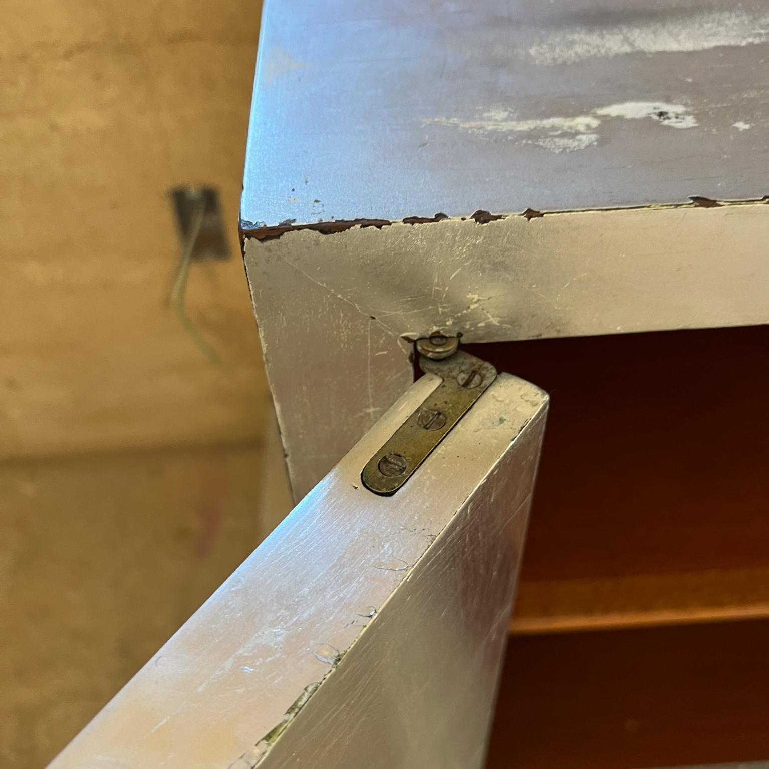 Credenza spettacolare Frank Kyle del 1950 in mogano foglia d'argento in vendita 6