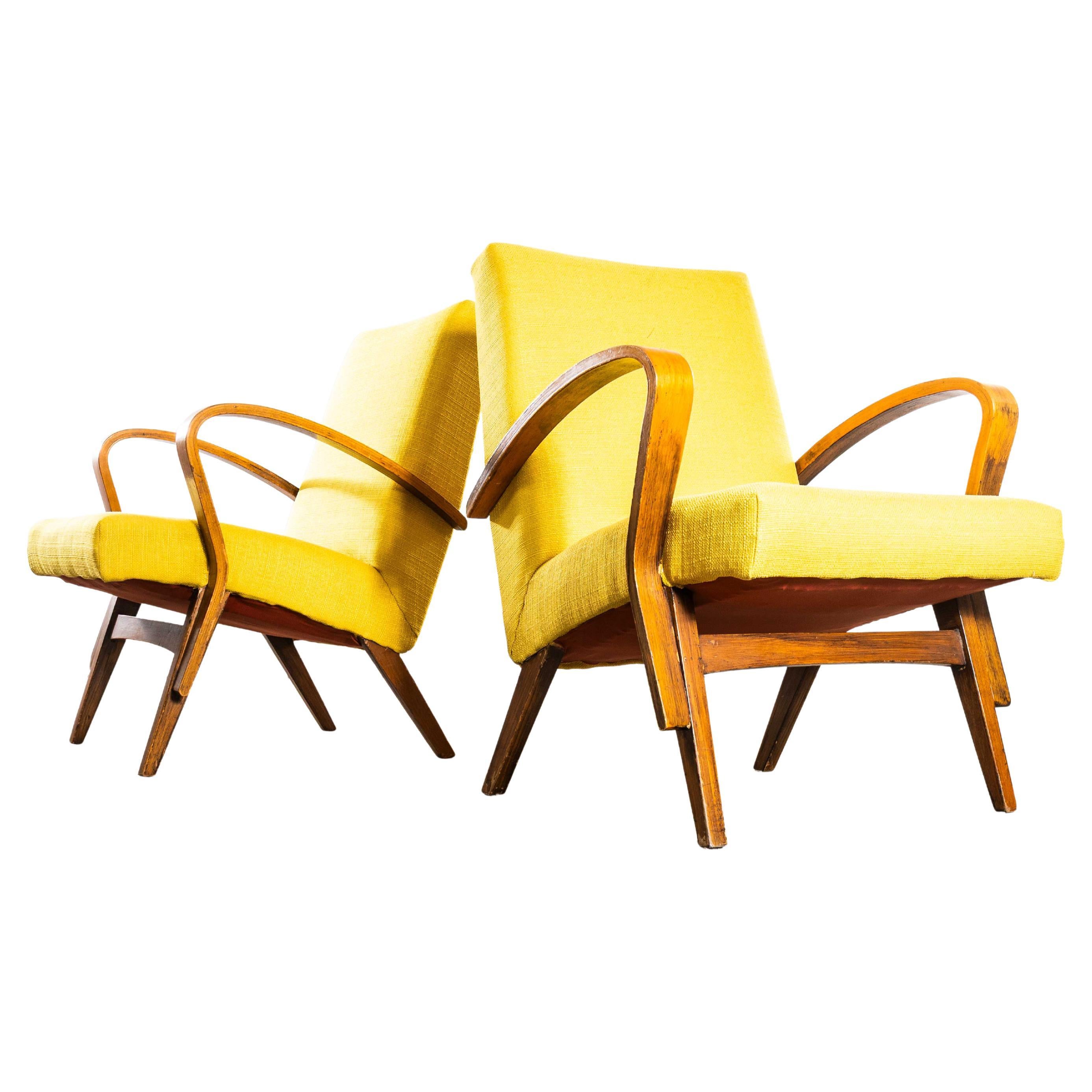 1950 Frantisek Jirak Para Tatra Sillones tapizados Mostaza en venta