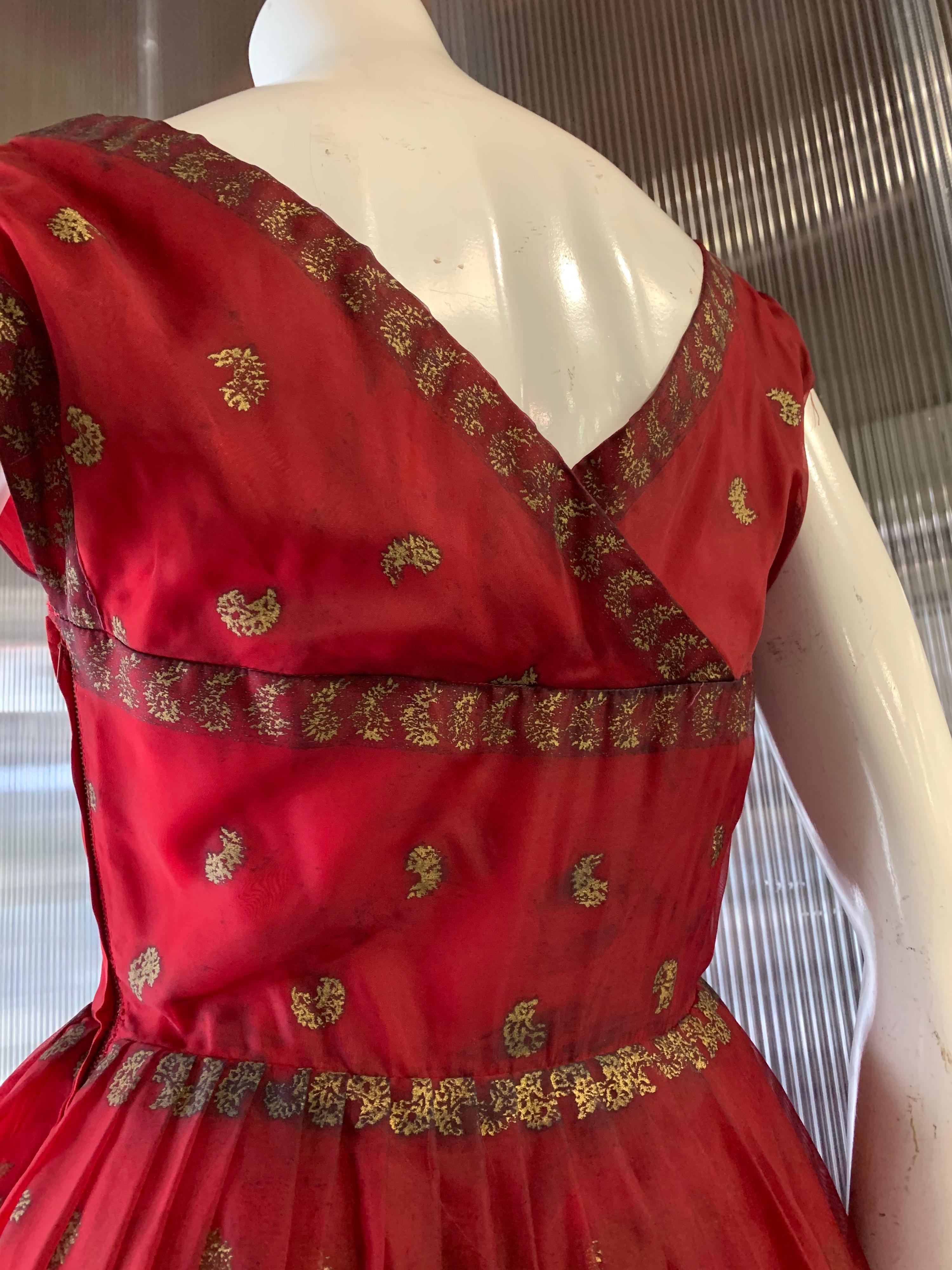 1950 Fred Perlberg Crimson Indian-Inspired Dancing Dress W/ Full Skirt  In Good Condition For Sale In Gresham, OR