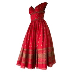 1950 Fred Perlberg Karmesinrotes, indianisch inspiriertes Tanzkleid mit vollem Rock