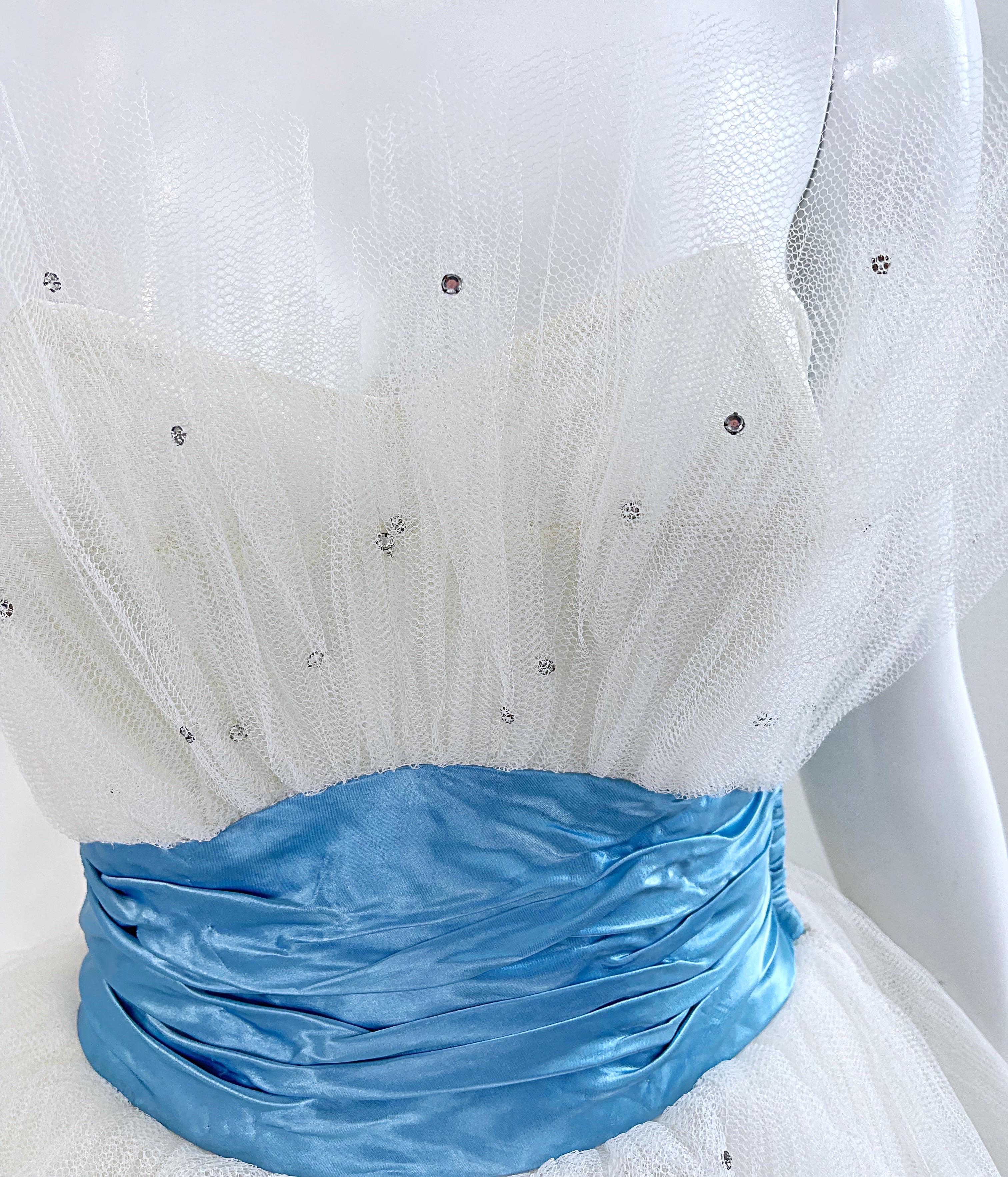 Women's 1950s Fred Perlberg Size 0 XS White Blue Rhinestone Tulle Vintage 50s Gown Dress For Sale