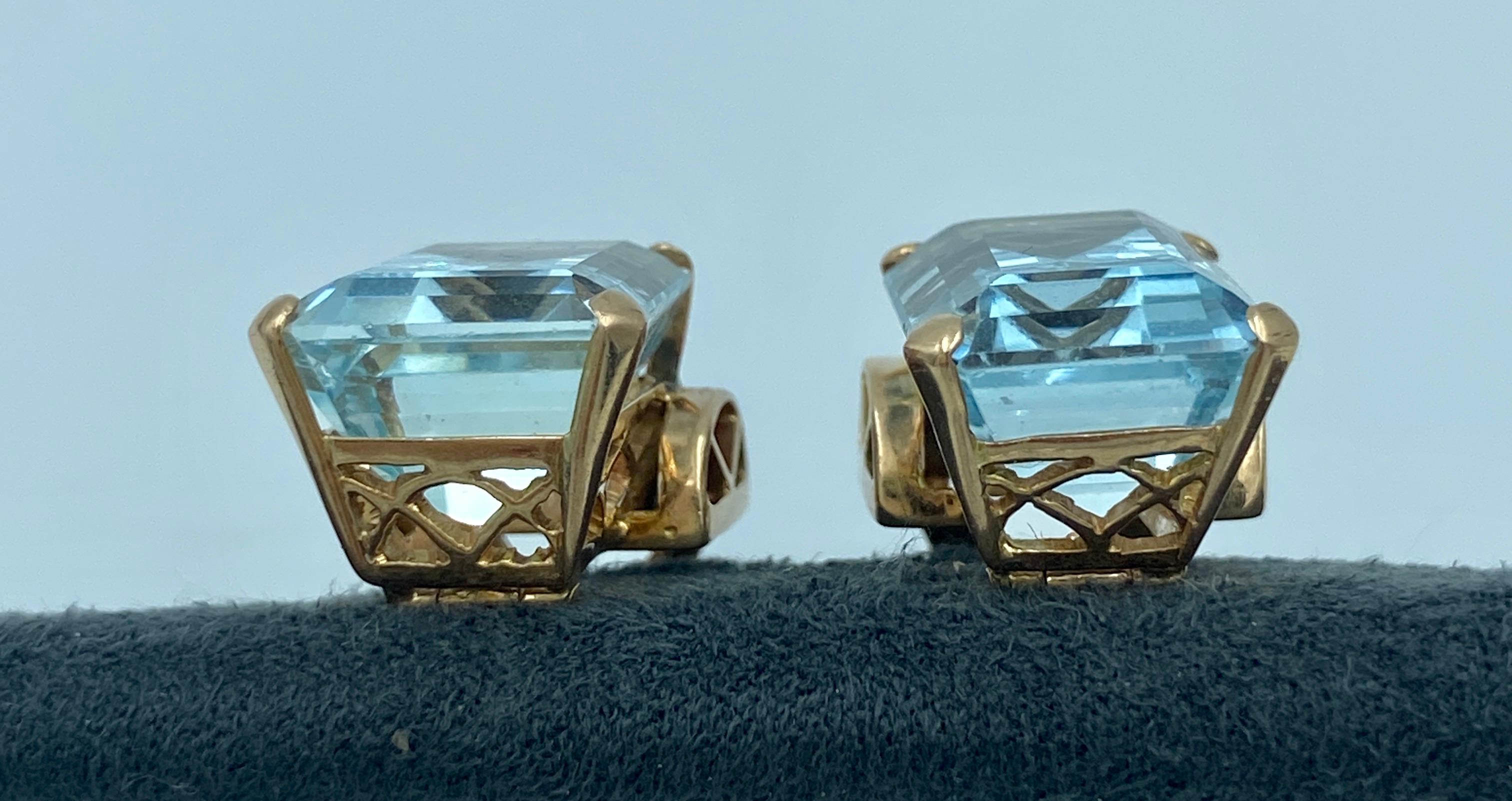 Französische Ohrringe aus 18 Karat Gold mit Aquamarin und Diamanten aus den 1950er Jahren (Moderne) im Angebot