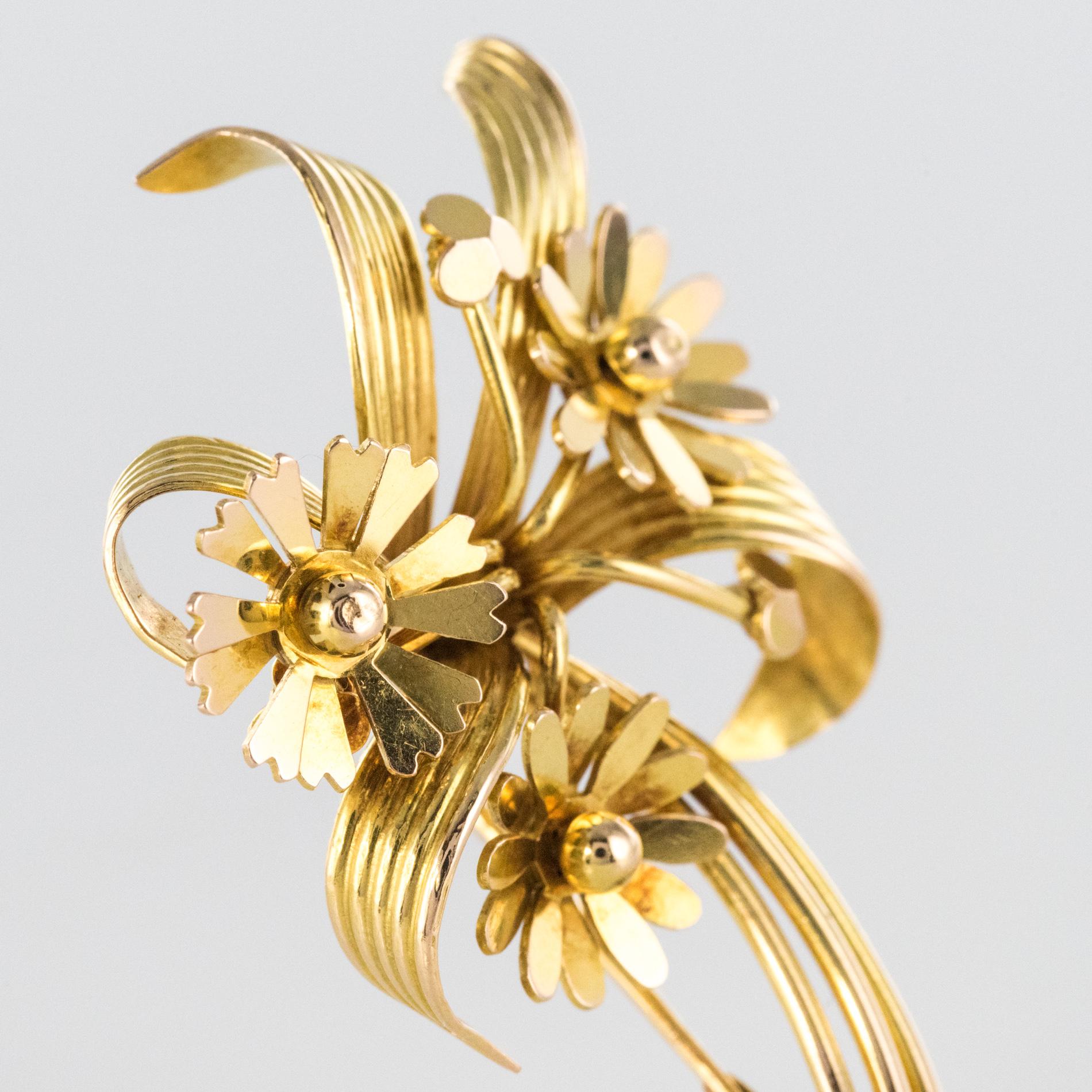 1950s French 18 Karat Yellow Gold Floral Brooch 2