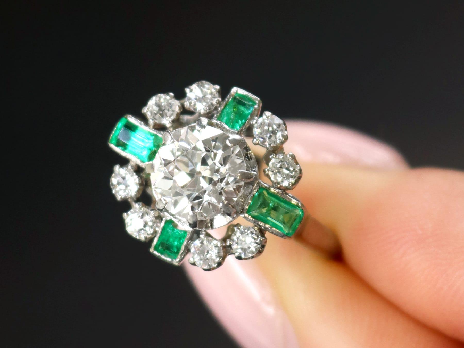 Old European Cut 1950s French 2.06 Carat Diamond and Emerald White Gold Cocktail Ring For Sale