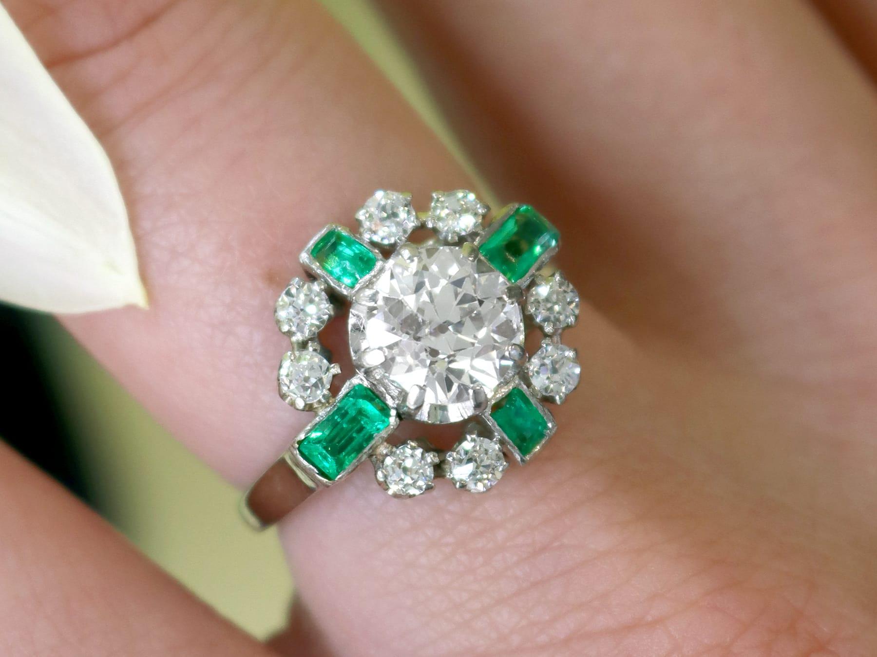 1950s French 2.06 Carat Diamond and Emerald White Gold Cocktail Ring In Excellent Condition For Sale In Jesmond, Newcastle Upon Tyne
