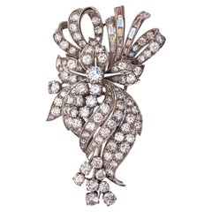 1950s French 7.5 Carats Baguette and Brilliant Cut Diamonds Gold Brooch