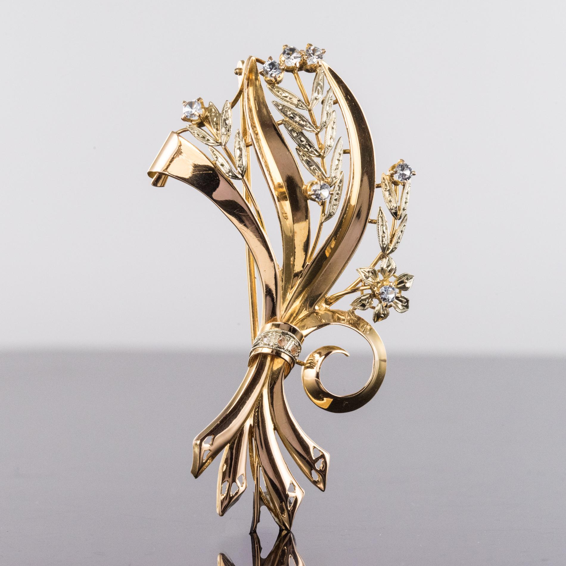1950s French Aquamarine Diamond 18 Karat Yellow Gold Bouquet Brooch In Good Condition In Poitiers, FR