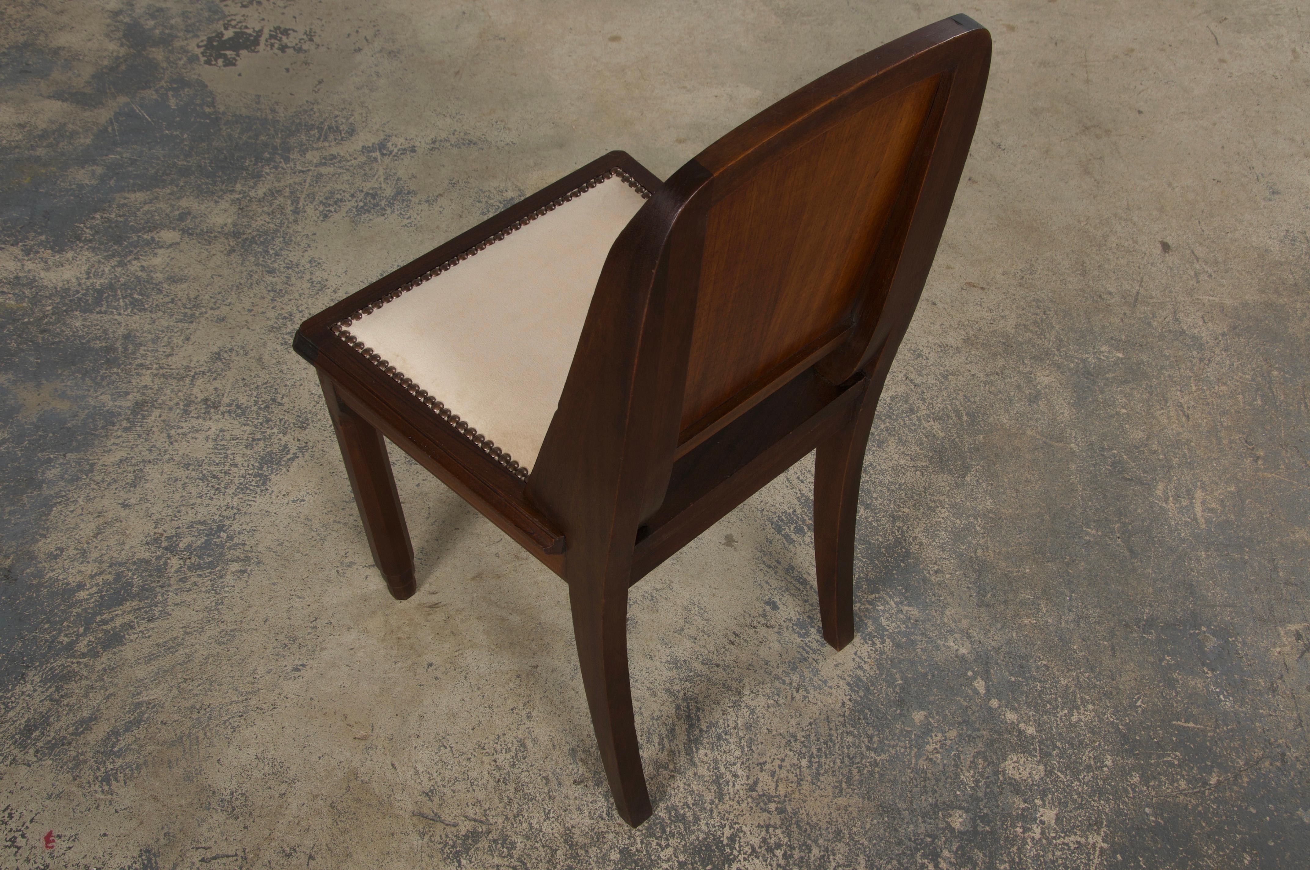 Sedie da pranzo Art Deco francese del 1950 in mogano con velluto beige - Set di 6 in vendita 7