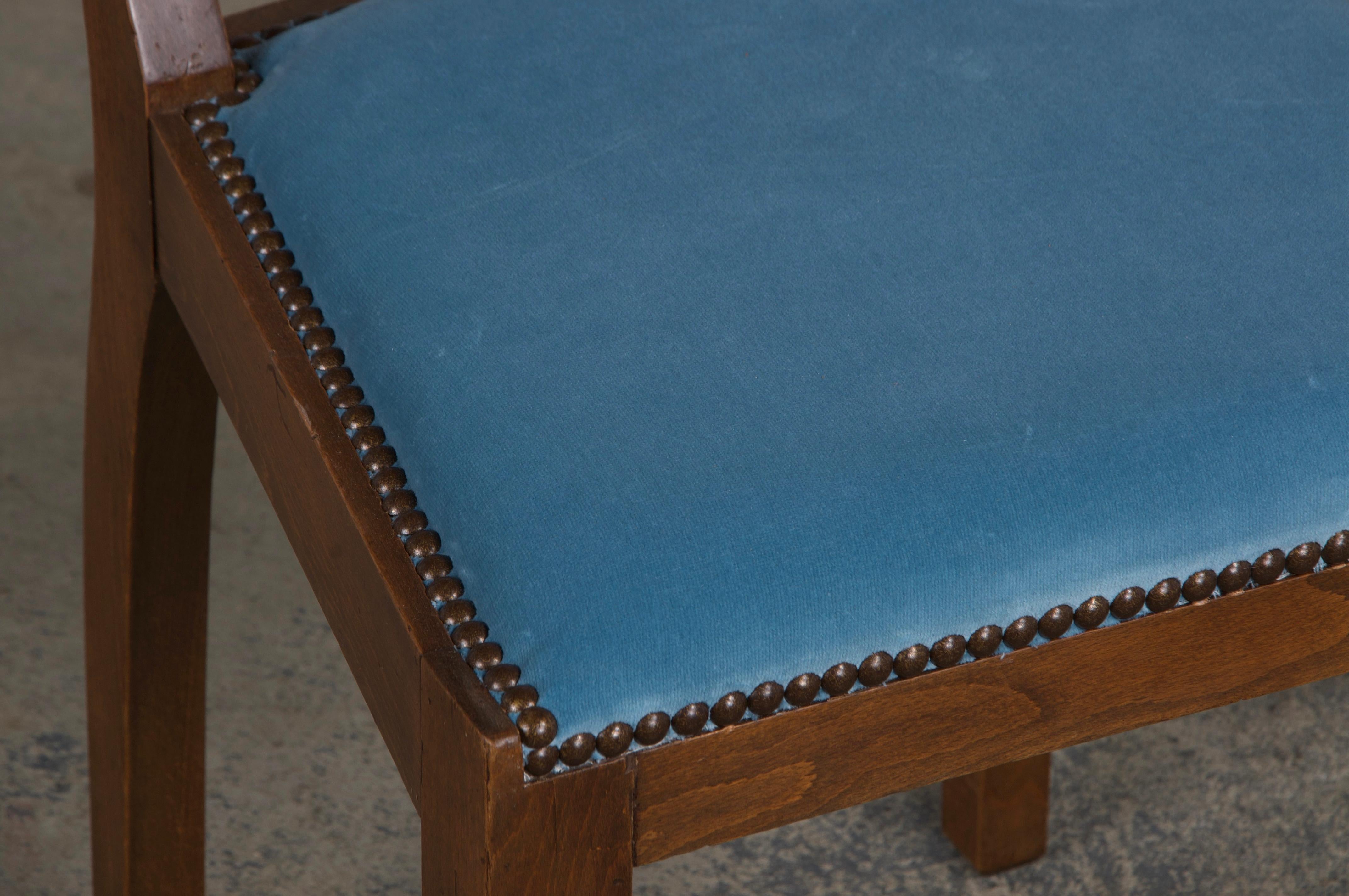 1950s French Art Deco Maple Dining Chairs W/ Blue Velvet - Set of 6 For Sale 5