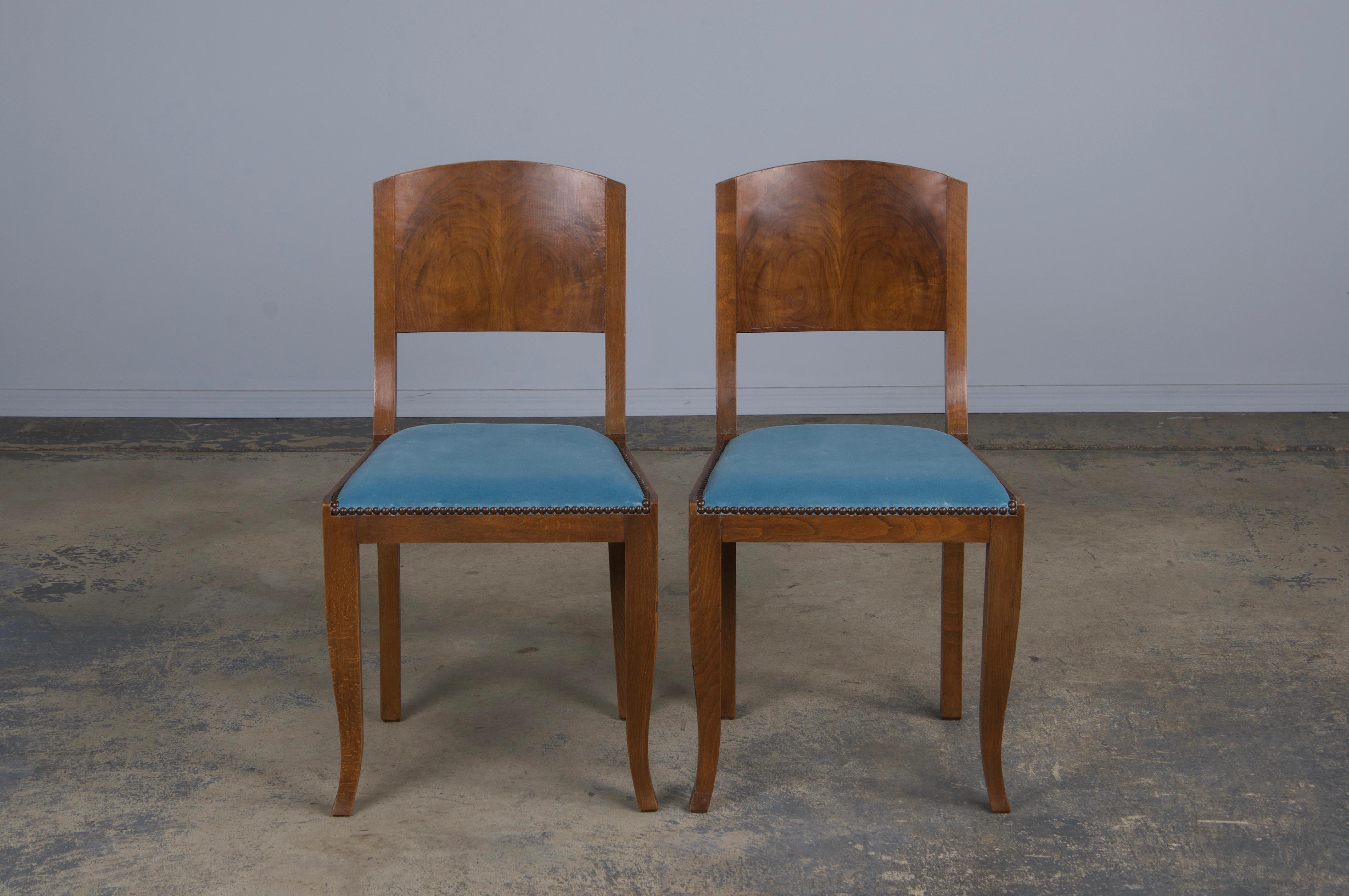 20th Century 1950s French Art Deco Maple Dining Chairs W/ Blue Velvet - Set of 6 For Sale