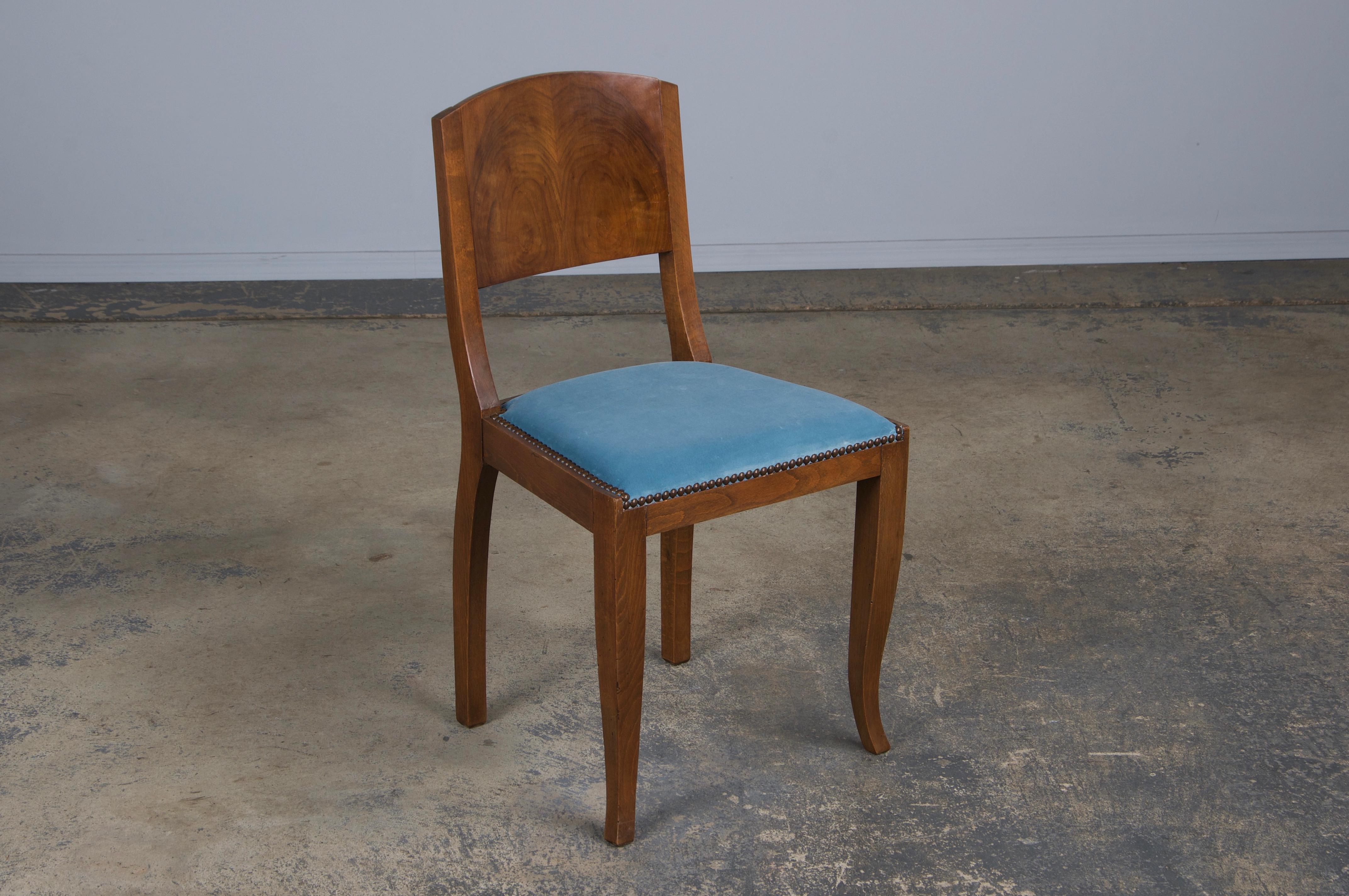 1950s French Art Deco Maple Dining Chairs W/ Blue Velvet - Set of 6 For Sale 2
