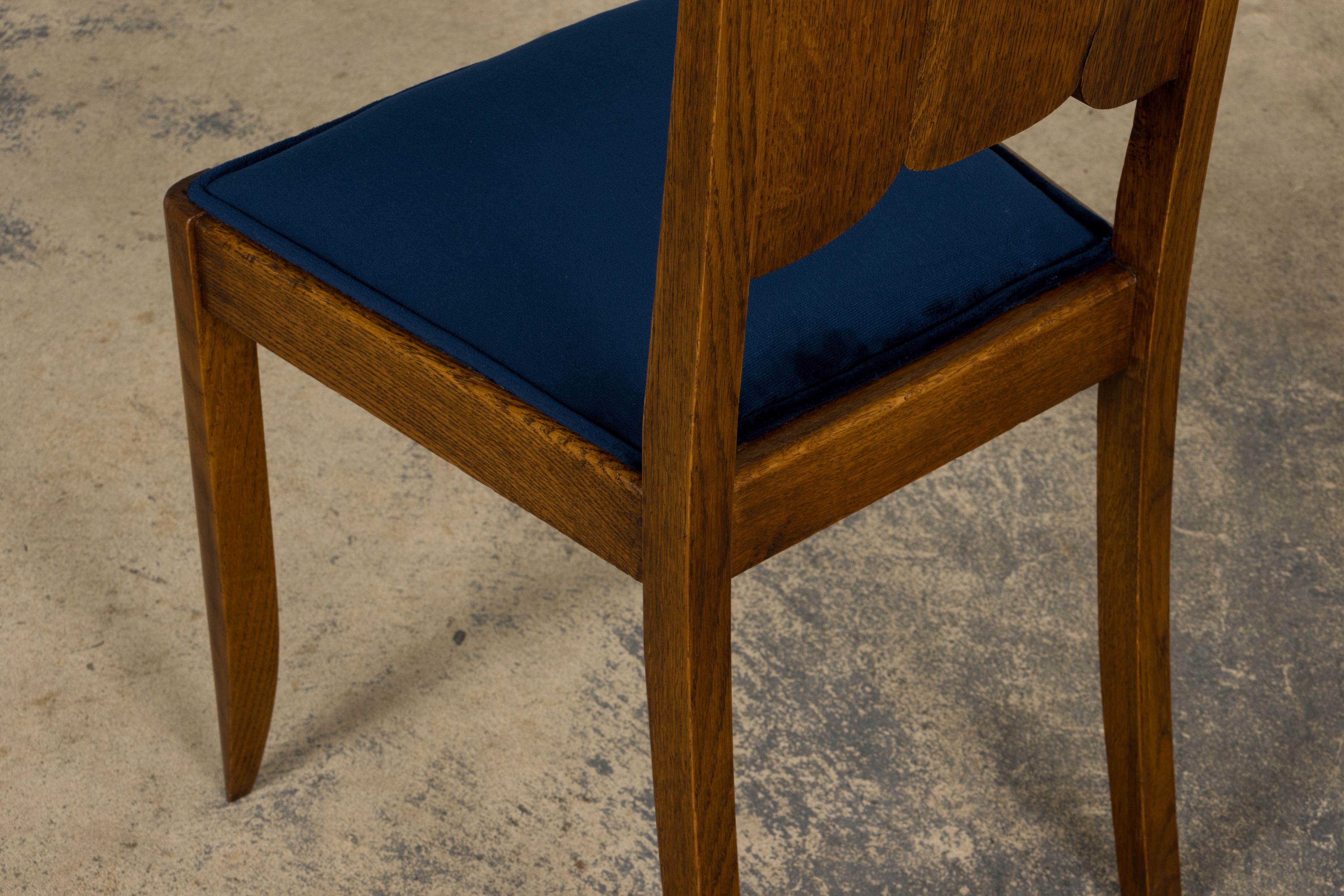 1950s French Art Deco Scalloped Back Oak Dining Chairs in Blue- Set of 6 For Sale 9