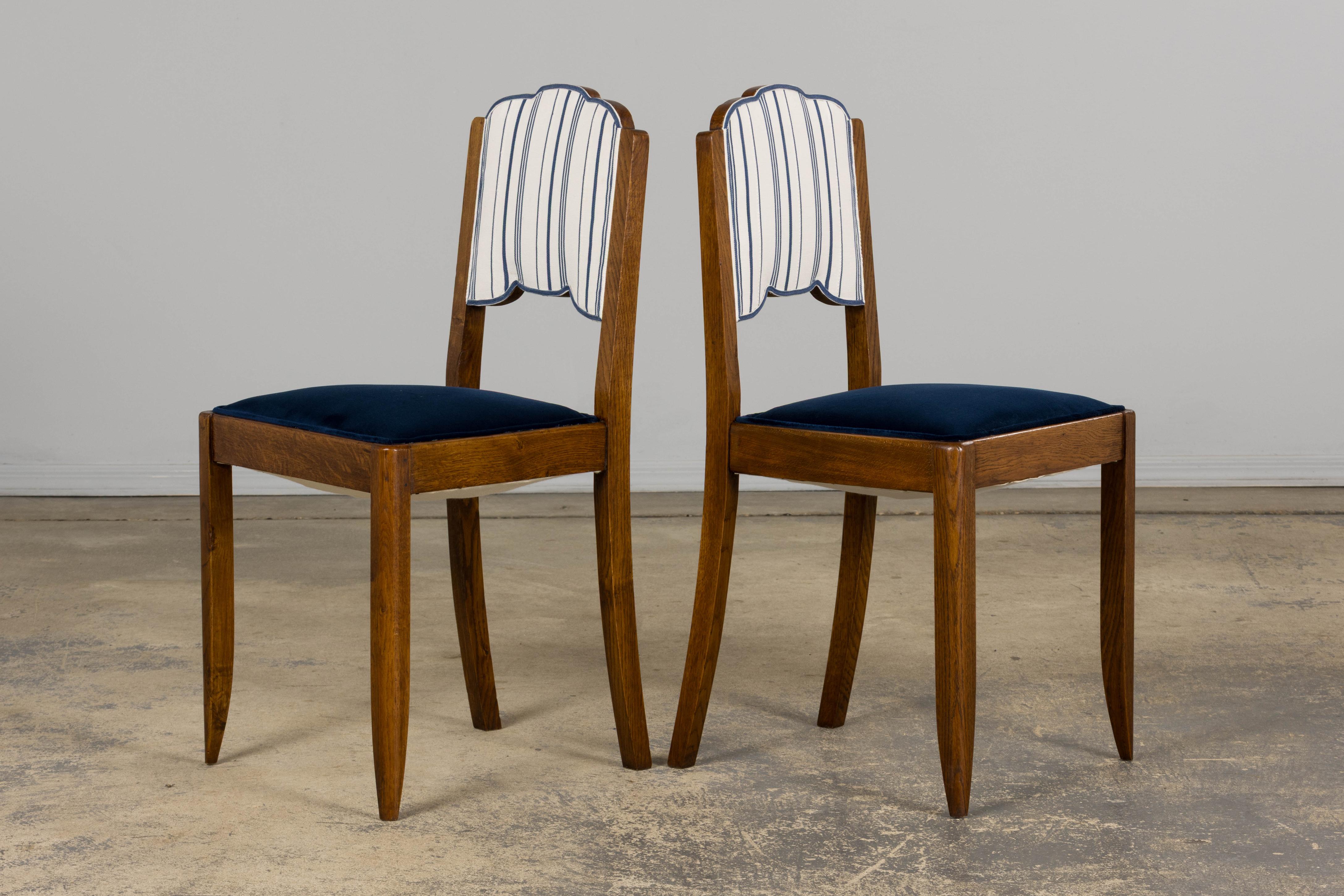 1950s French Art Deco Scalloped Back Oak Dining Chairs in Blue- Set of 6 For Sale 10