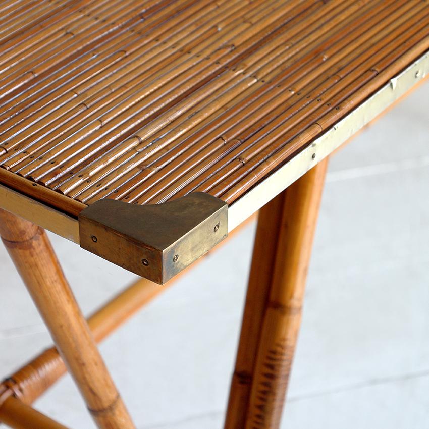 Mid-Century Modern Table à écrire et à manger en bambou et laiton des années 1950