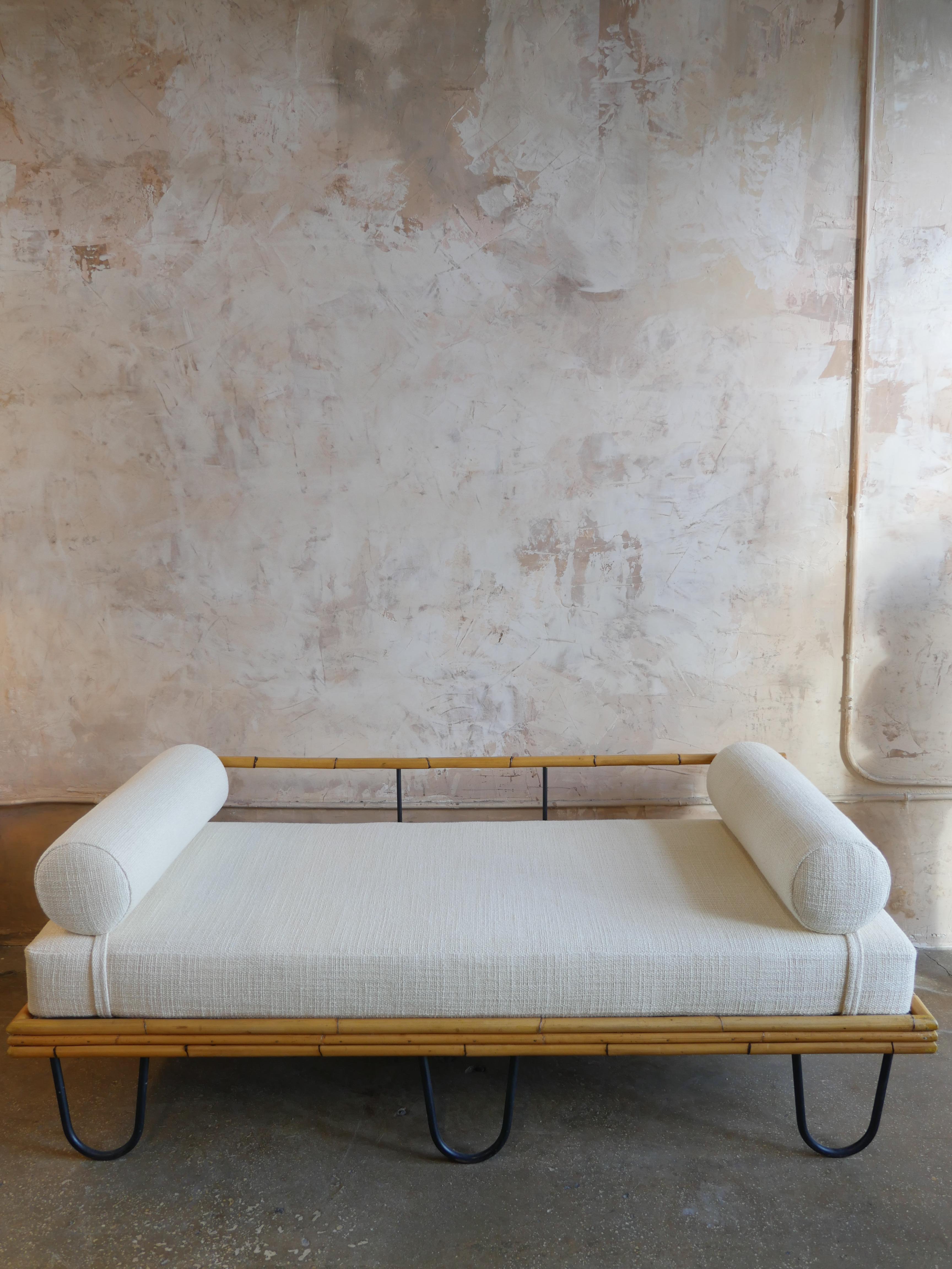 1950s French Bamboo and Iron Daybed with Elitis Linen Upholstery 2