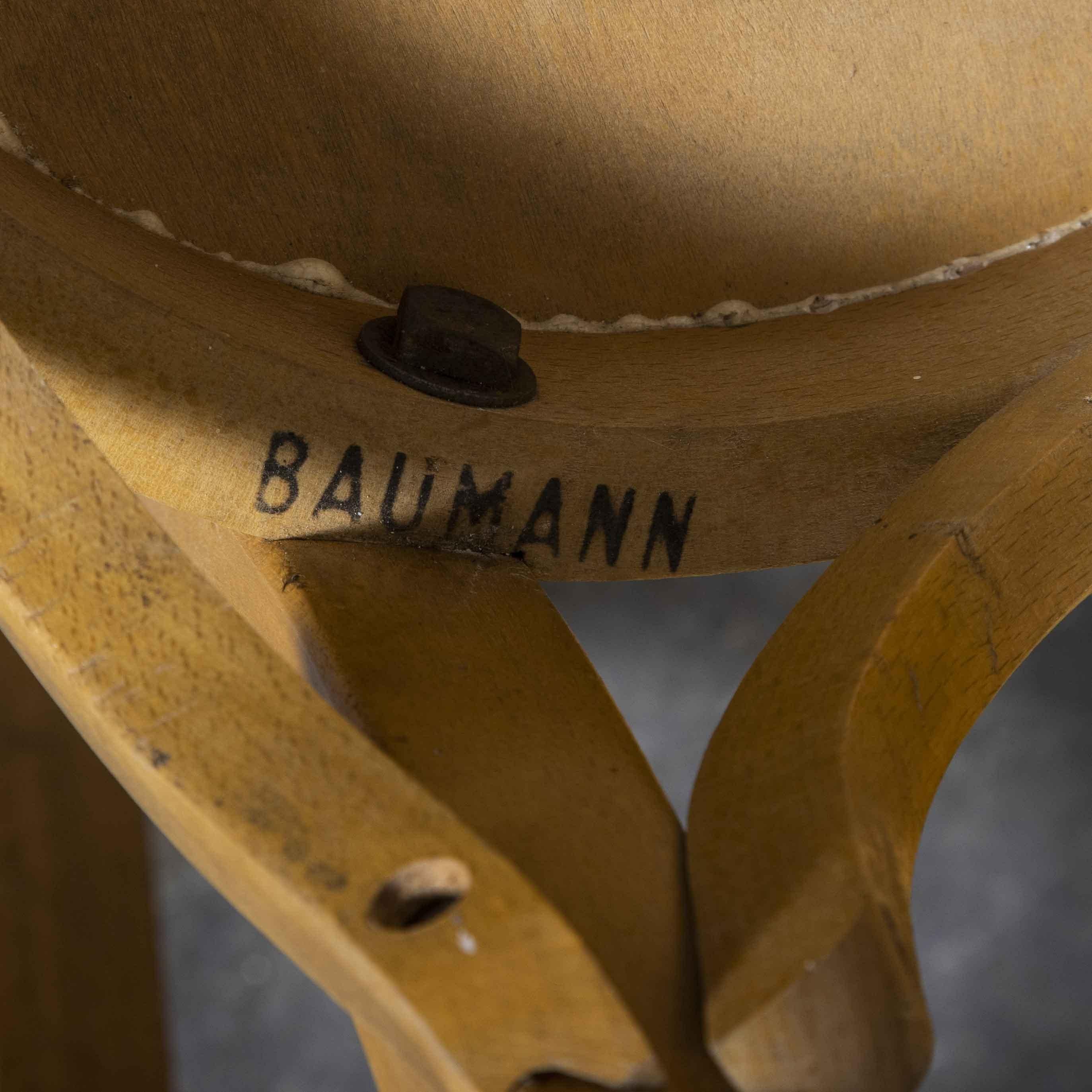 1950’s French Baumann blonde beech bentwood dining chairs – various quantities available

1950’s French Baumann blonde beech bentwood dining chairs – various quantities available. Baumann is a slightly off the radar French producer just starting
