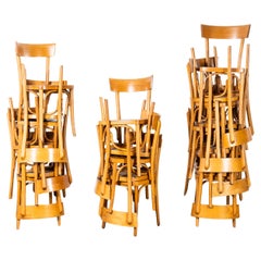 Chaises Baumann en bentwood blond à dossier arrondi des années 1950 - Ensemble de vingt-deux chaises