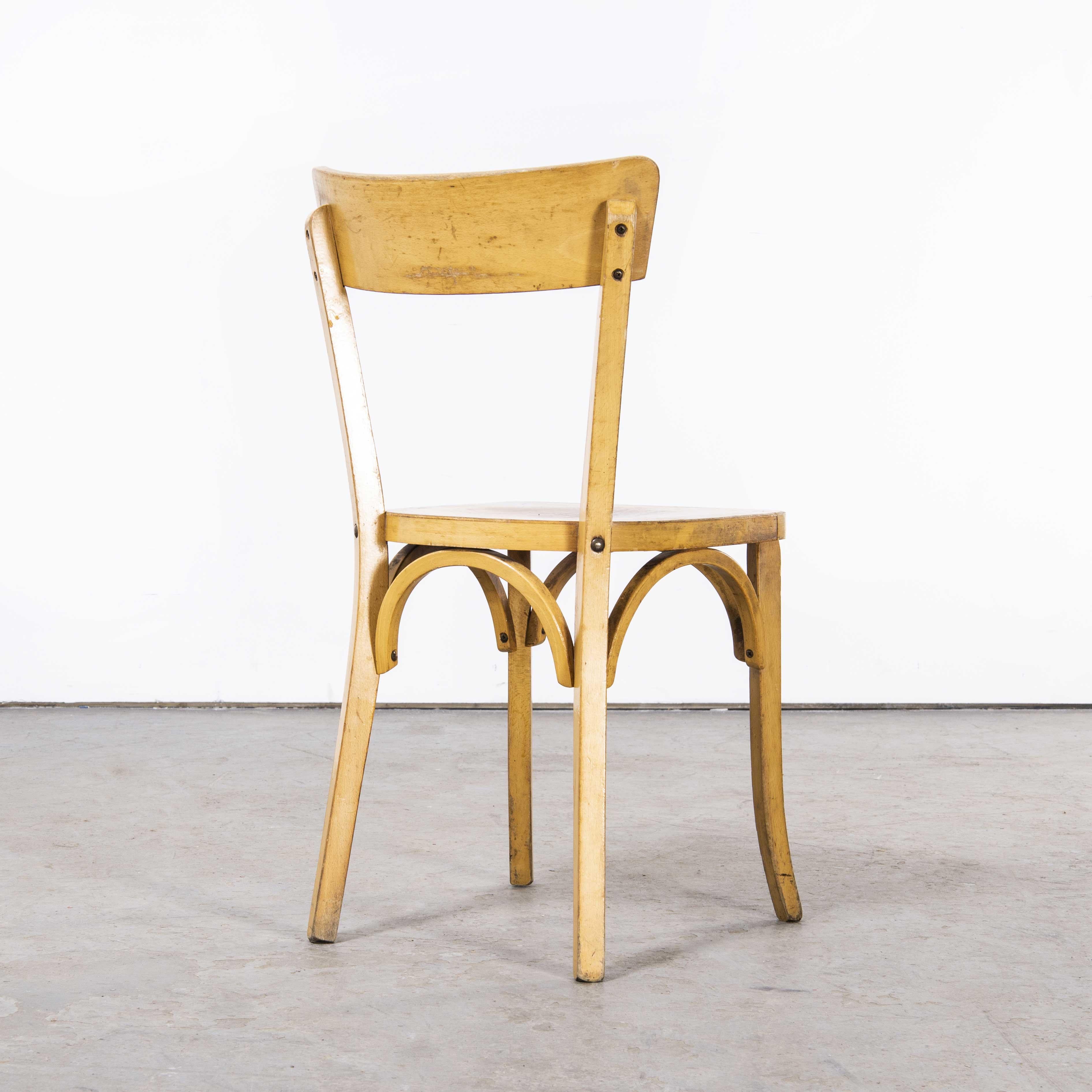 1950’s French Baumann blonde slim back bentwood dining chairs – harlequin set of six
1950’s French Baumann blonde slim back bentwood dining chairs – harlequin set of six. Baumann is a slightly off the radar French producer just starting to gain
