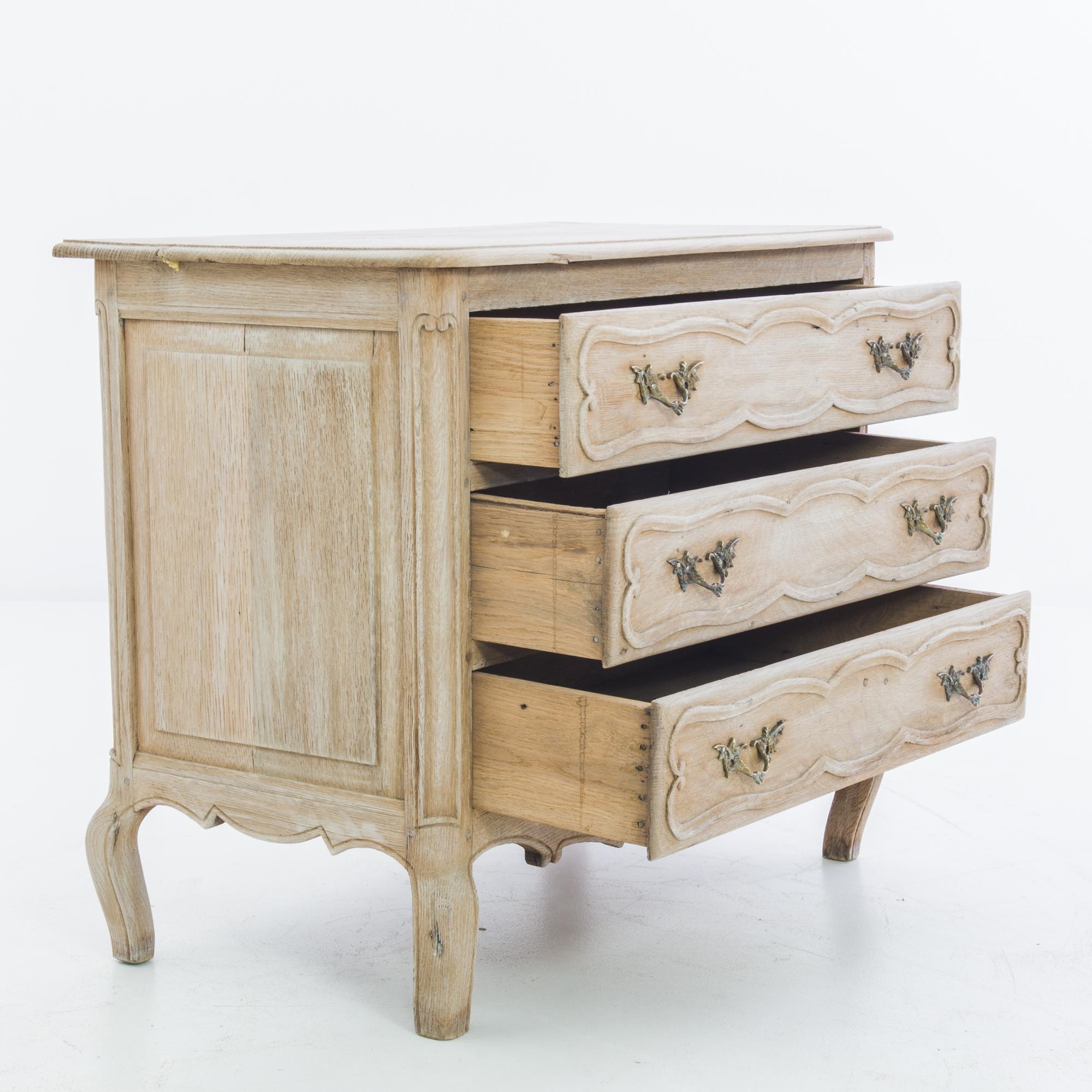 French Provincial 1950s French Bleached Oak Drawer Chest