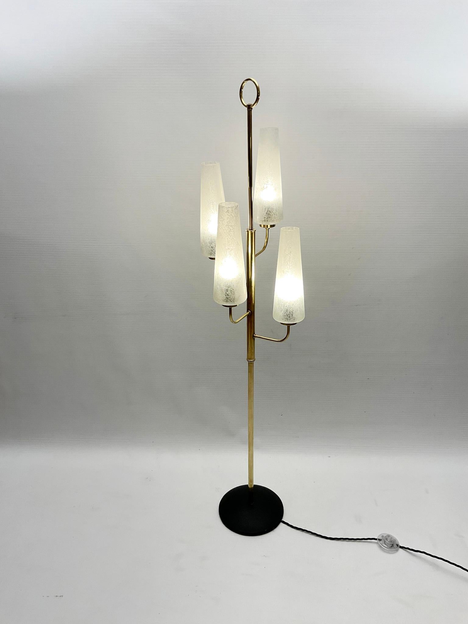 1950s French Brass Floor Lamp with Four Glass Frosted Shades For Sale 3