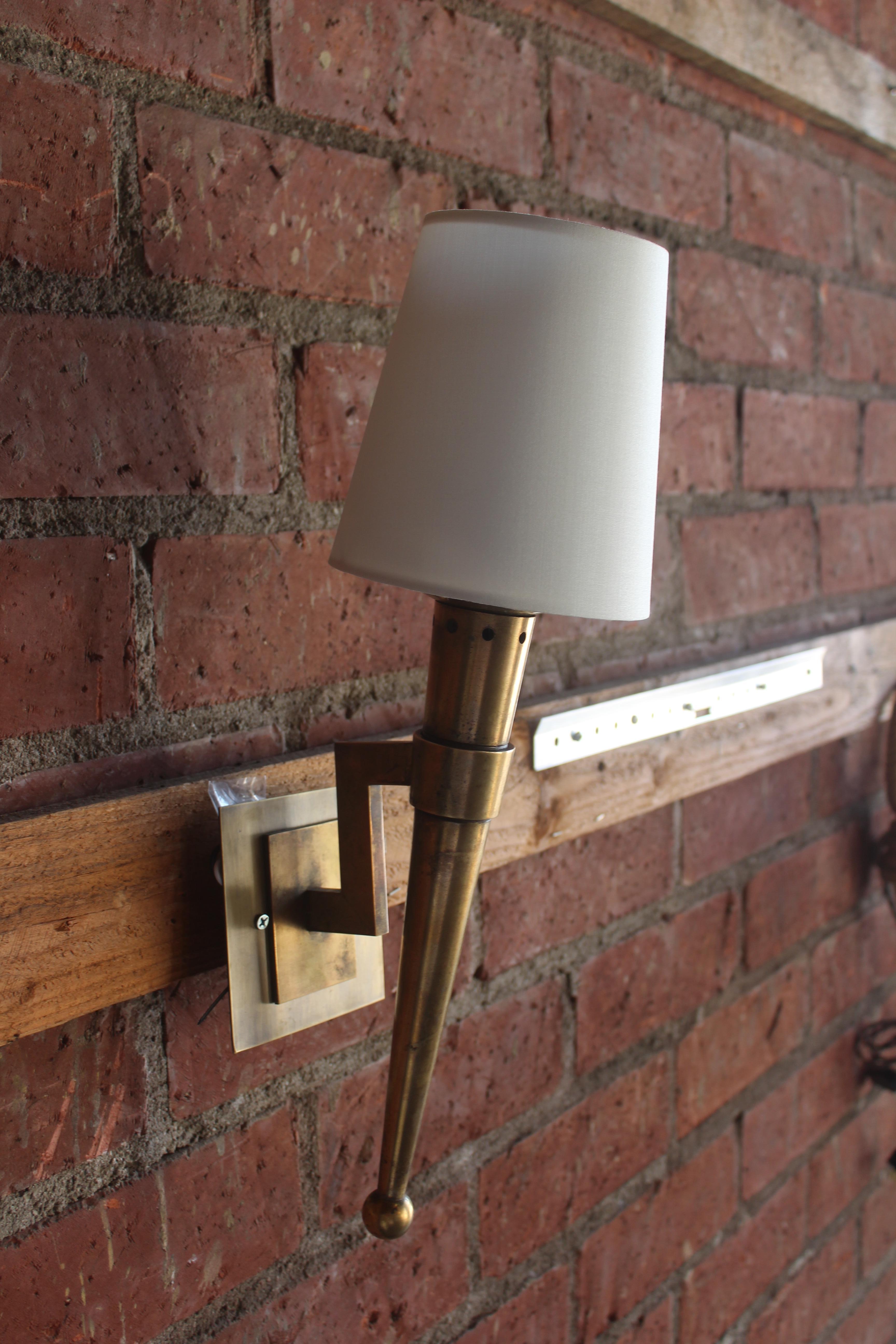 Mid-Century Modern 1950s French Brass Mid Century Wall Sconce by Jean Perzel For Sale