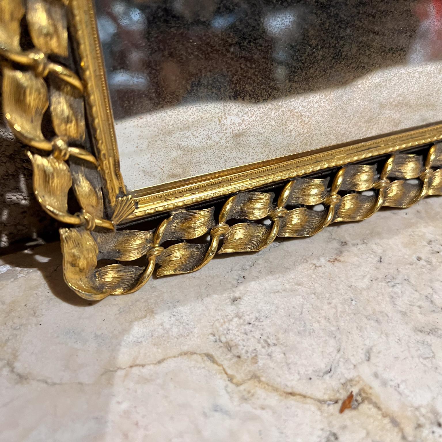 Vassoio da toilette con specchio francese in ottone del 1950 In condizioni buone in vendita a Chula Vista, CA