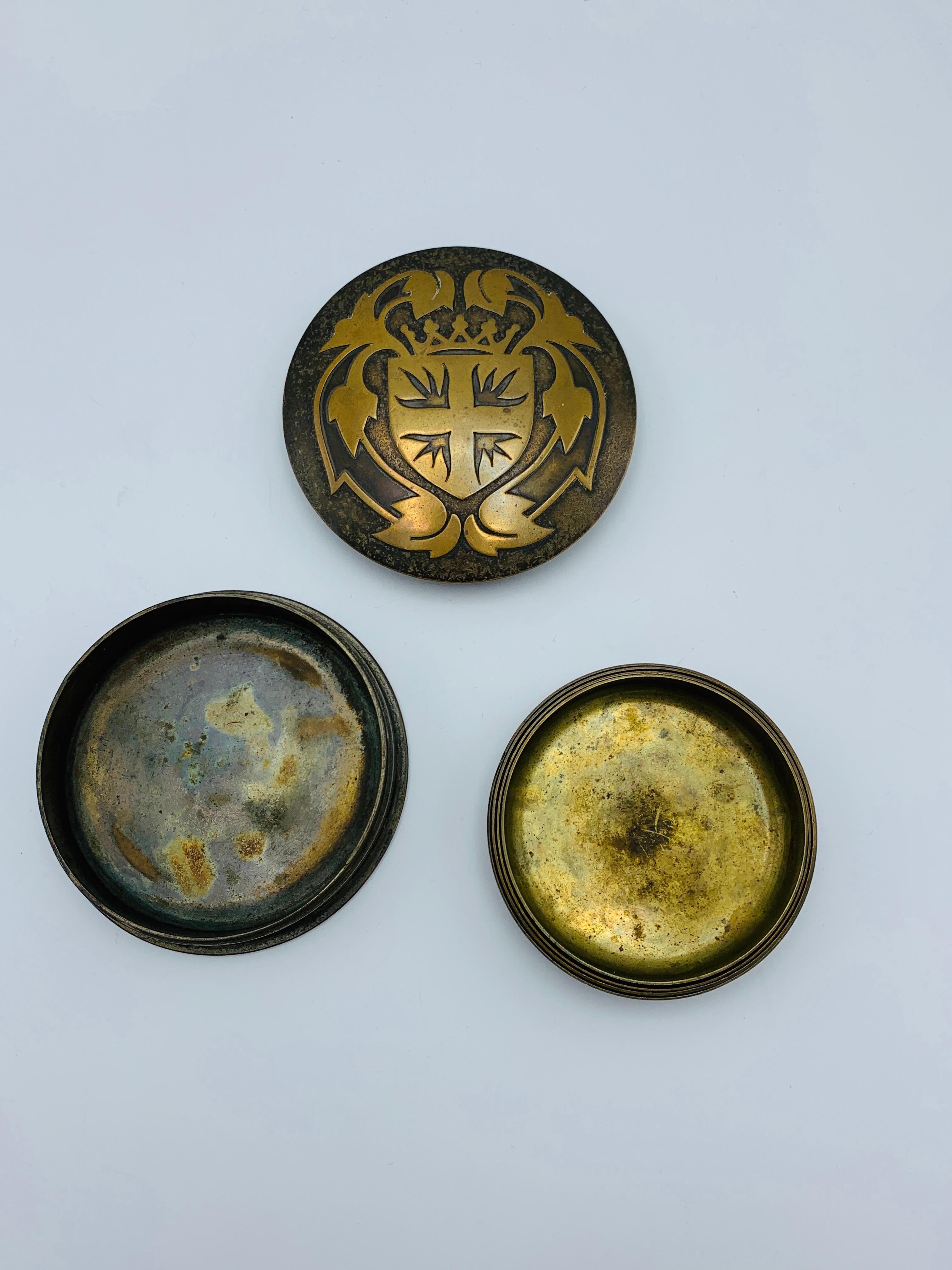 1950s French Brass Shielded Crest Coasters and Box, Set of 5 For Sale 3
