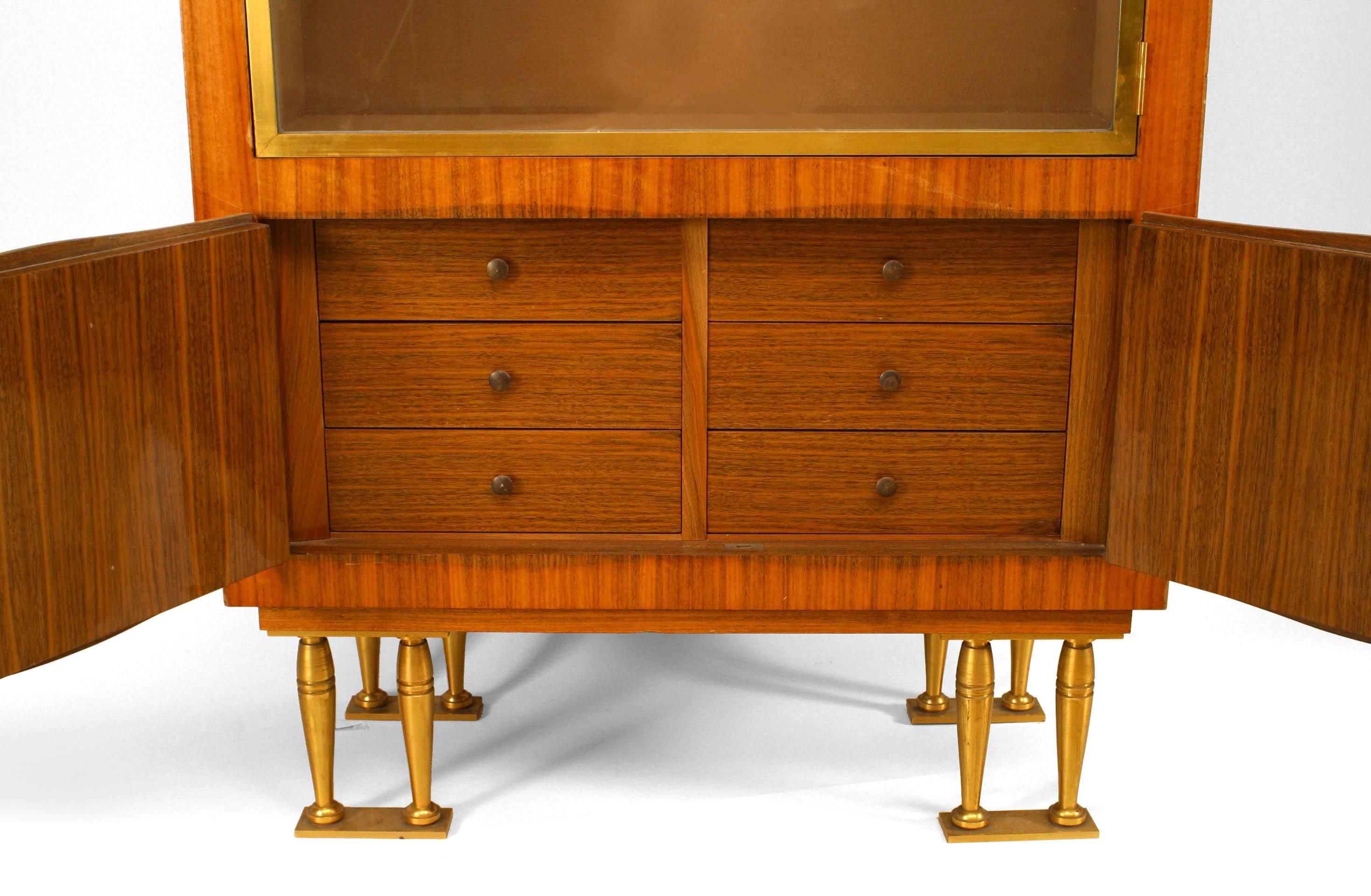 Jules Leleu French Post-War Rosewood Display Cabinet In Good Condition For Sale In New York, NY