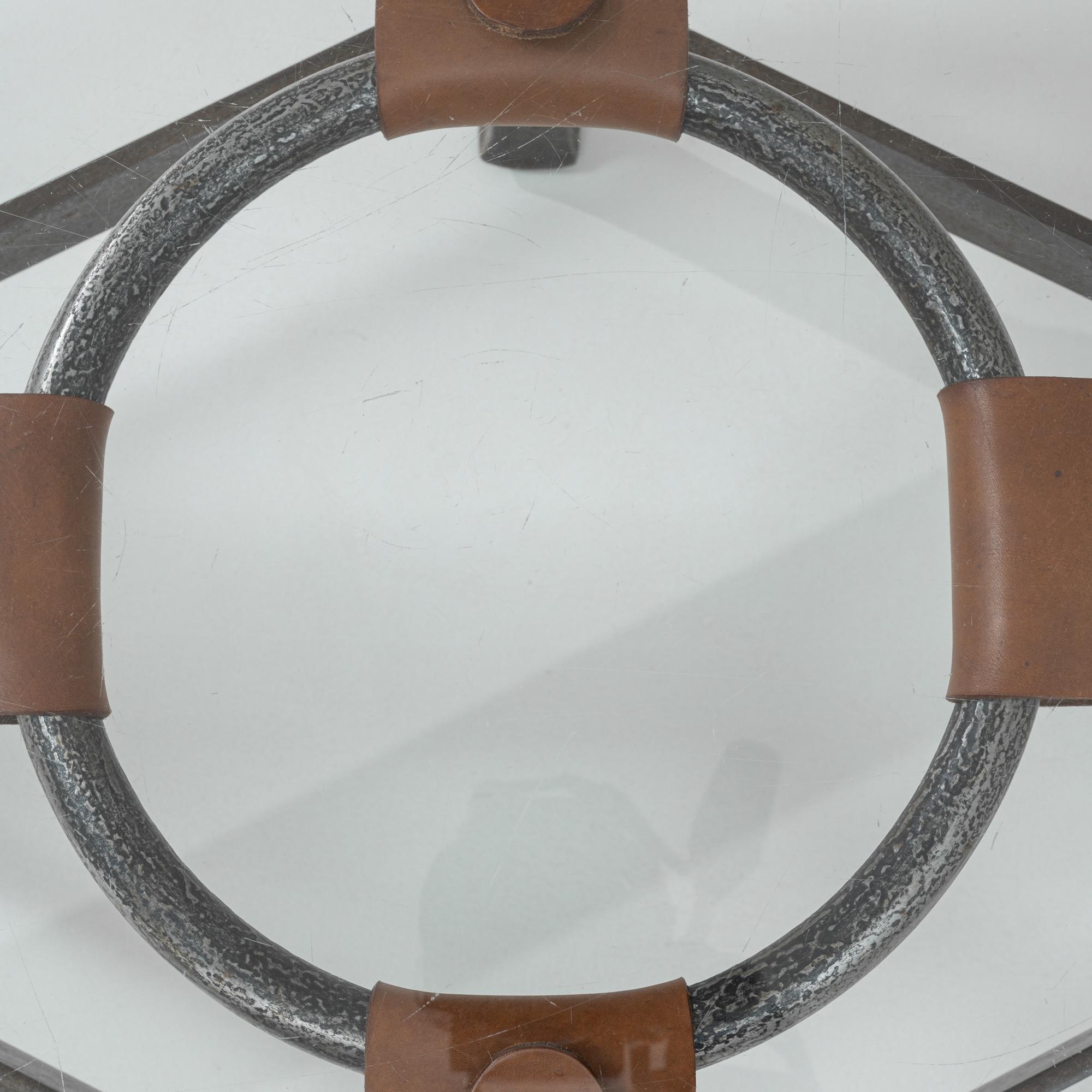 Table basse en verre brutaliste française des années 1950 par Jacques Adnet en vente 6