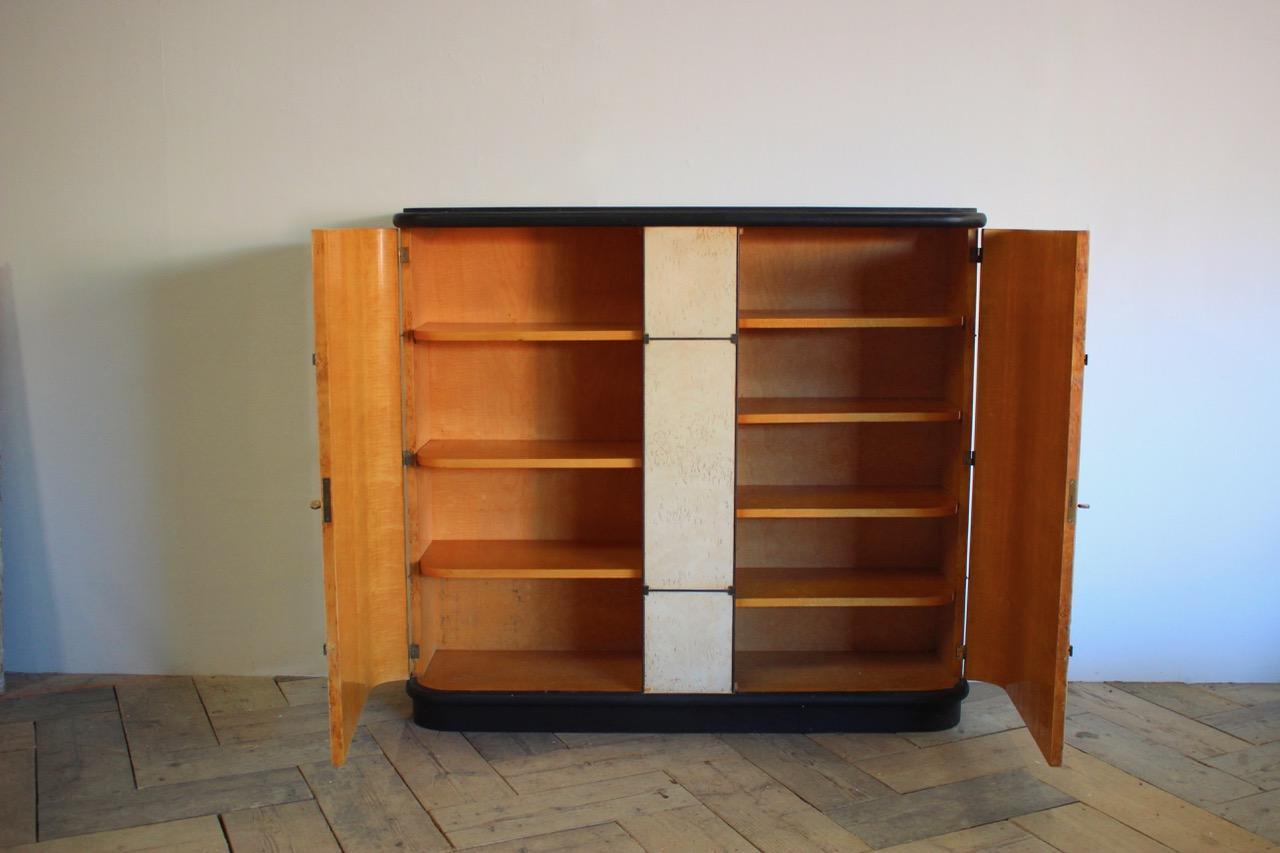 1950s French Cabinet in Bleached Bird's-Eye Maple In Good Condition In Gloucestershire, GB