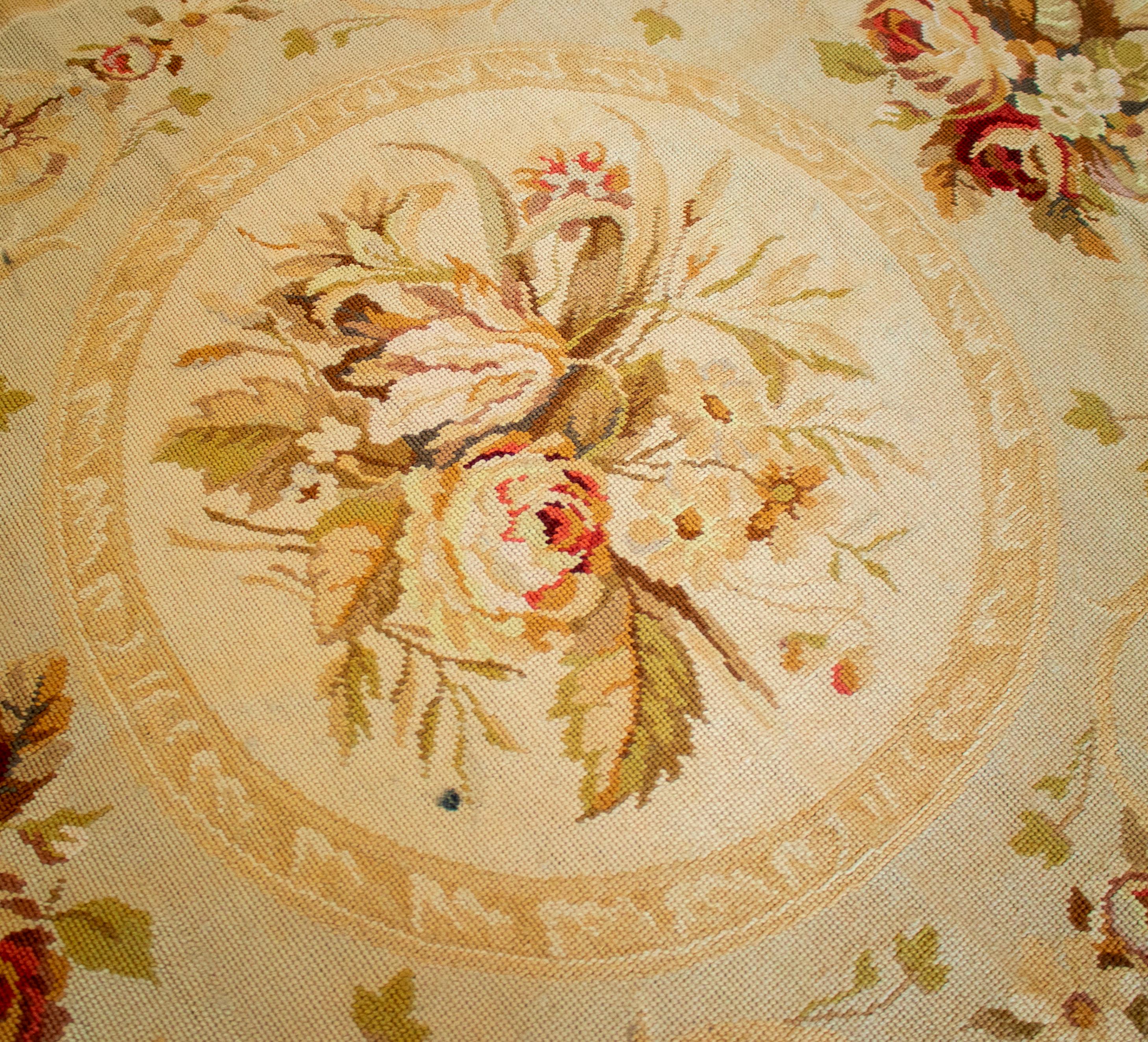 20th Century 1950s French Carpet with Ochre Tones and Flower Decorations For Sale