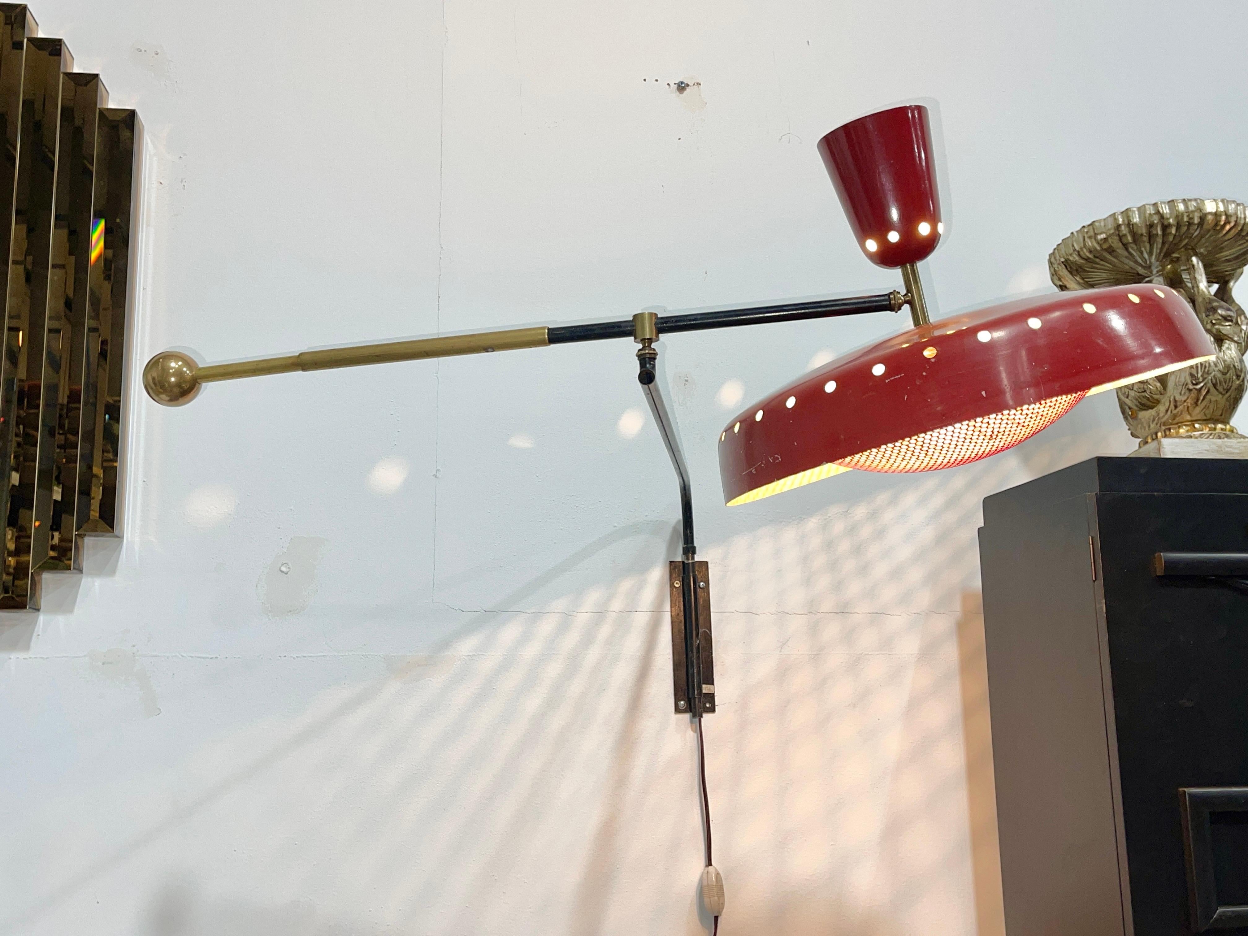 1950’s French Counterbalance Swing Arm Wall Lamp en venta 3