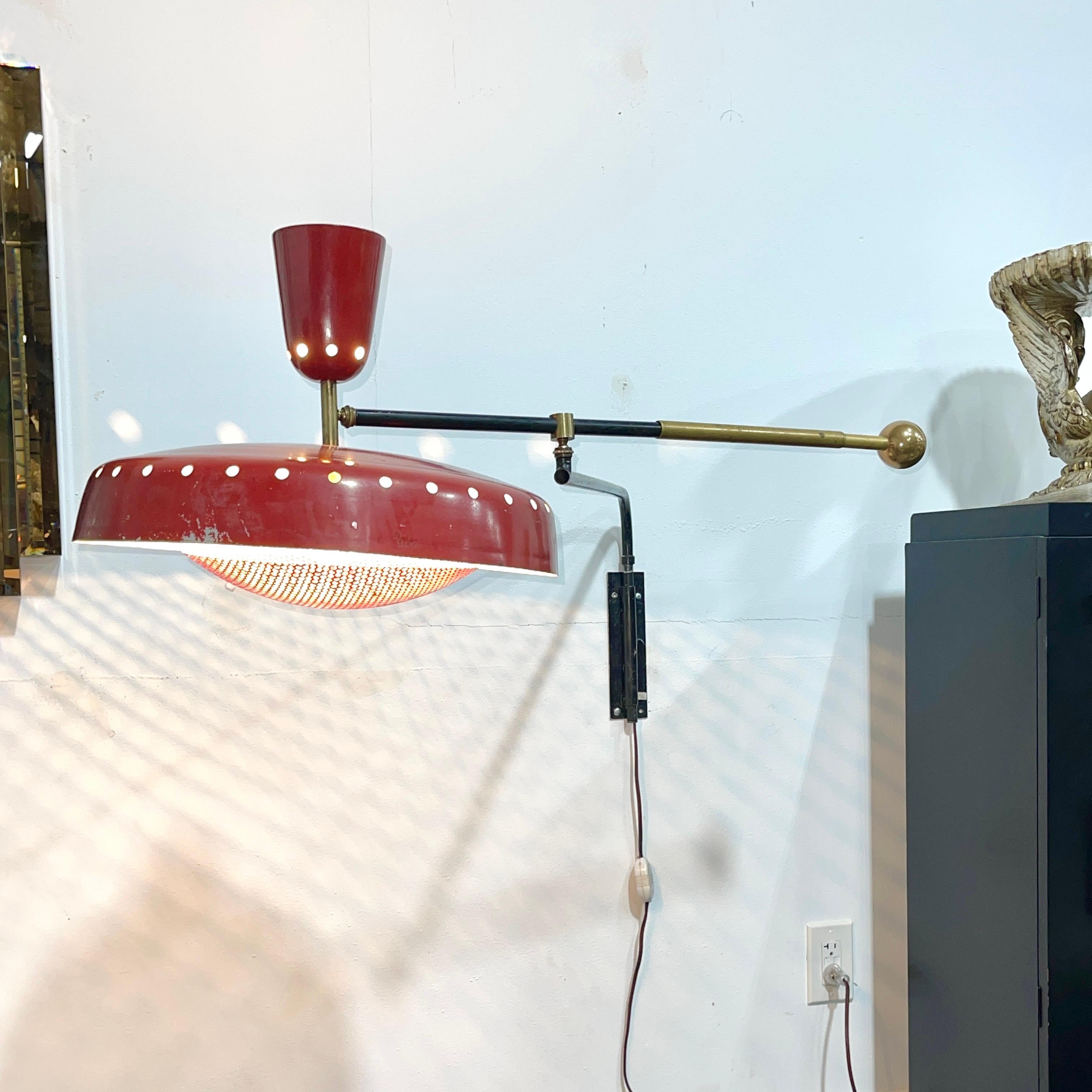 1950’s French Counterbalance Swing Arm Wall Lamp en venta 4
